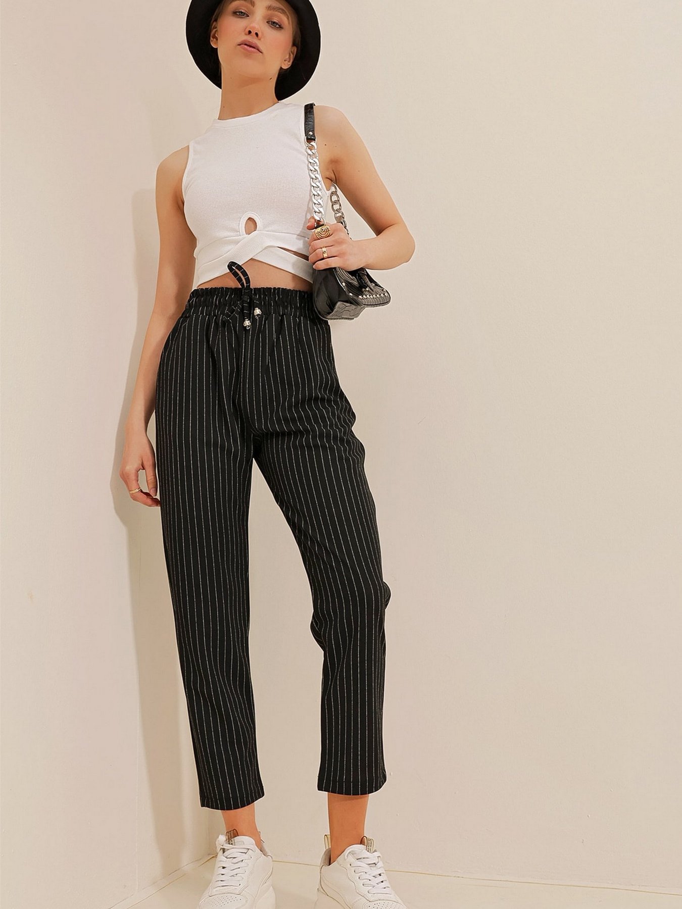 Повсякденні штани Trend Alacati Stili модель ALC-X10430/Siyah Фото