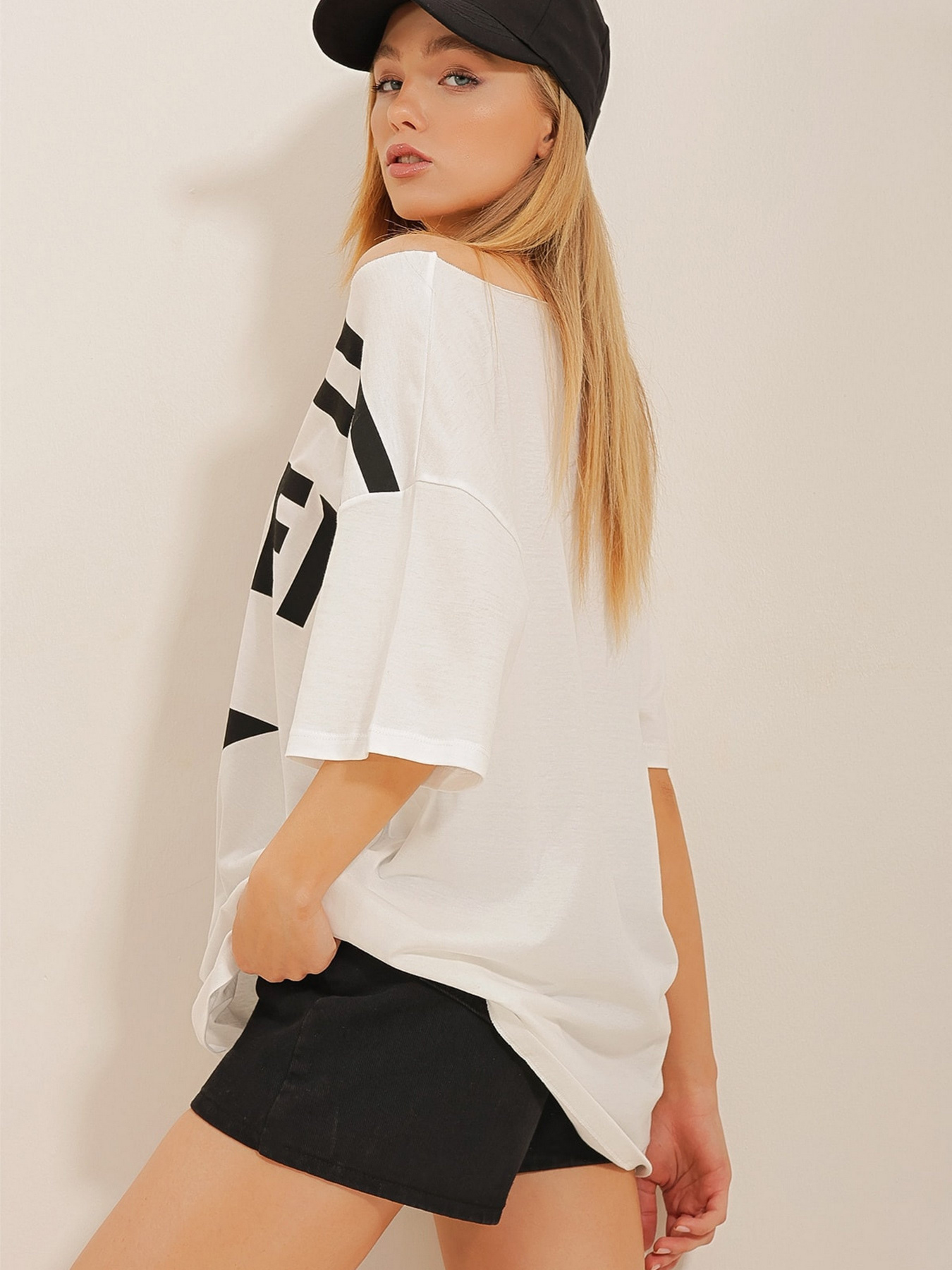 Футболка Trend Alacati Stili модель ALC-X10592/Beyaz Фото