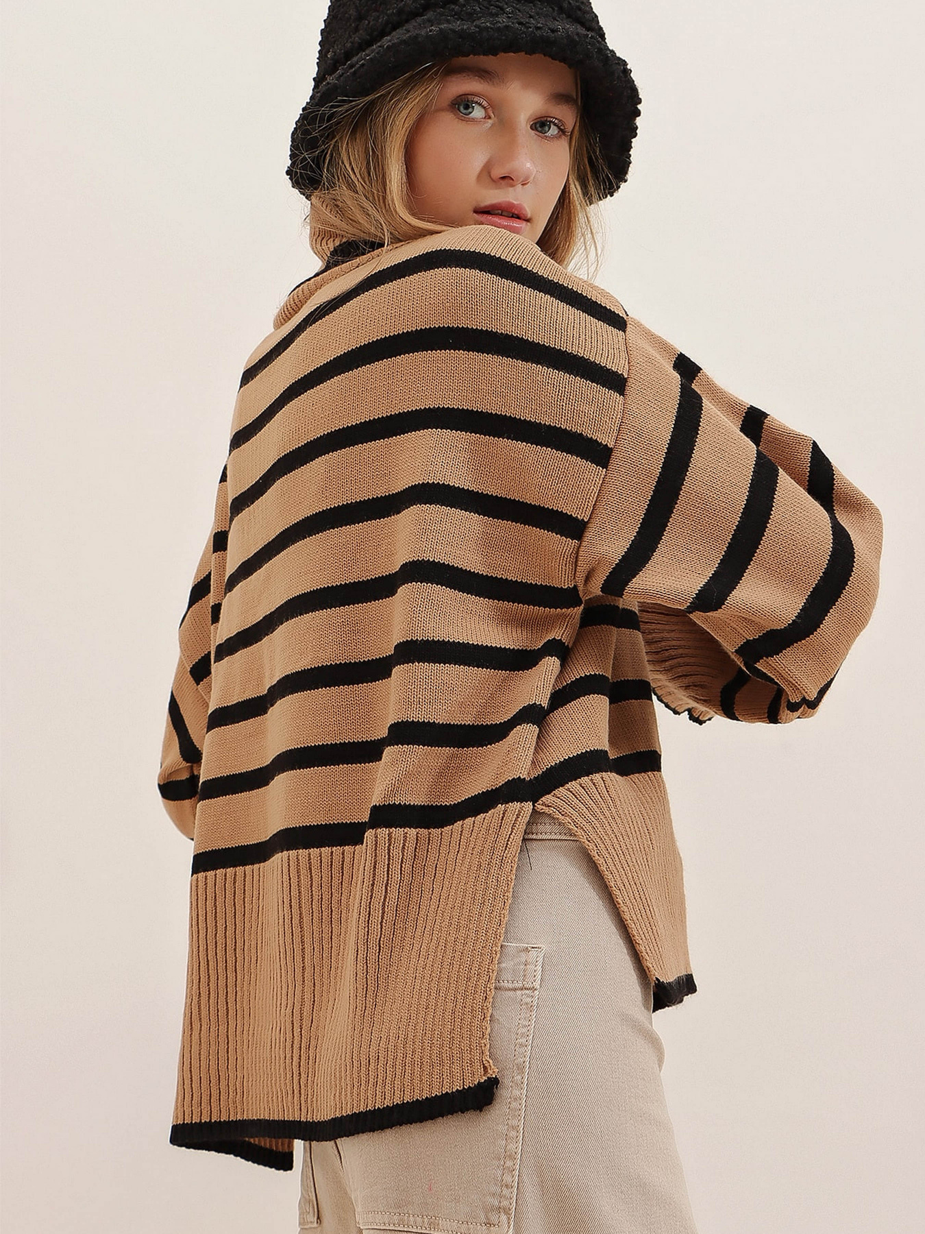 Светр Trend Alacati Stili модель ALC-X7436/BISKUVI Фото