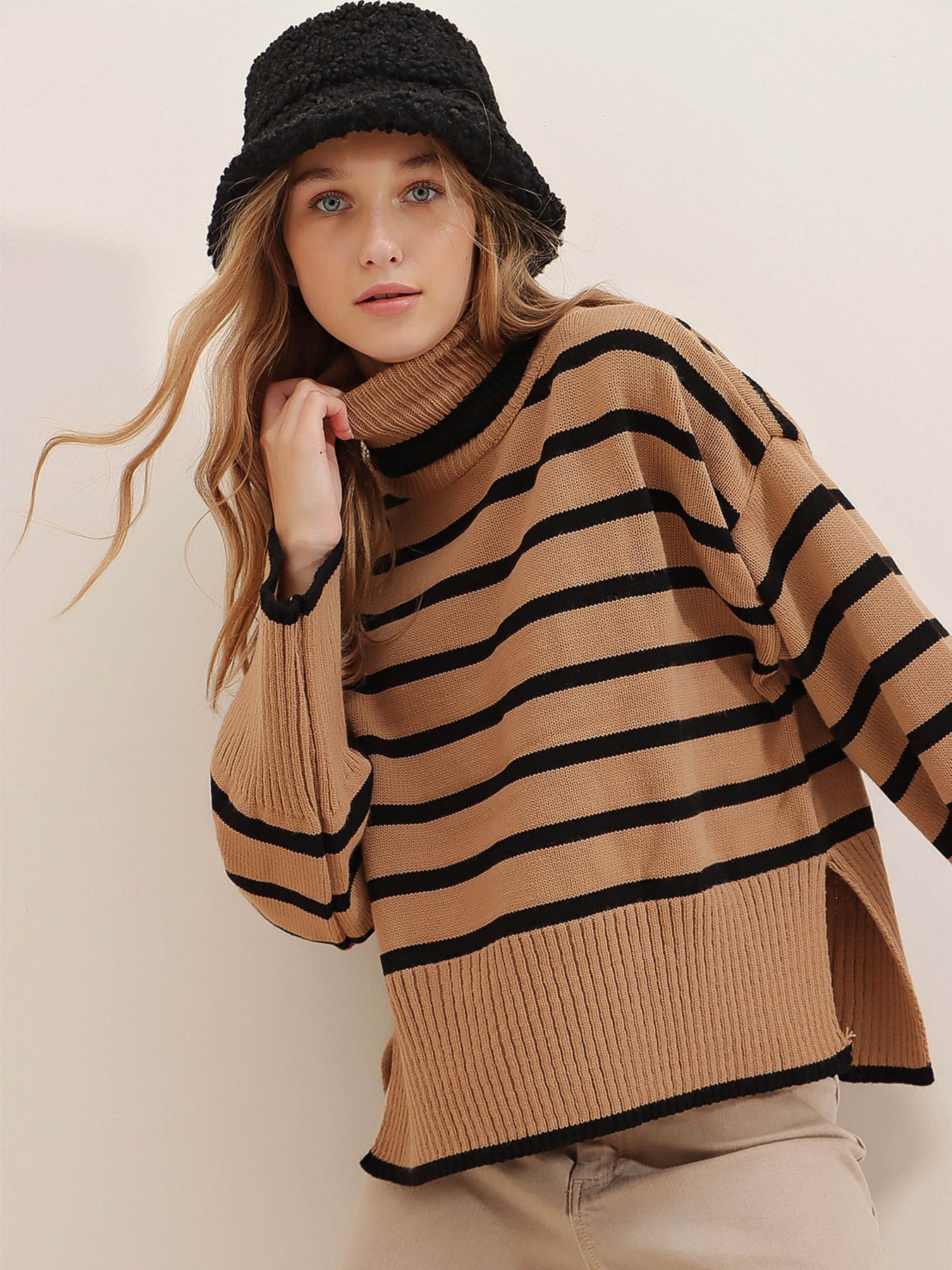 Светр Trend Alacati Stili модель ALC-X7436/BISKUVI Фото