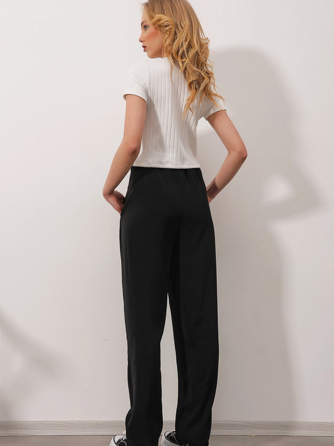 Повсякденні штани Trend Alacati Stili модель ALC-X9949/Siyah Фото