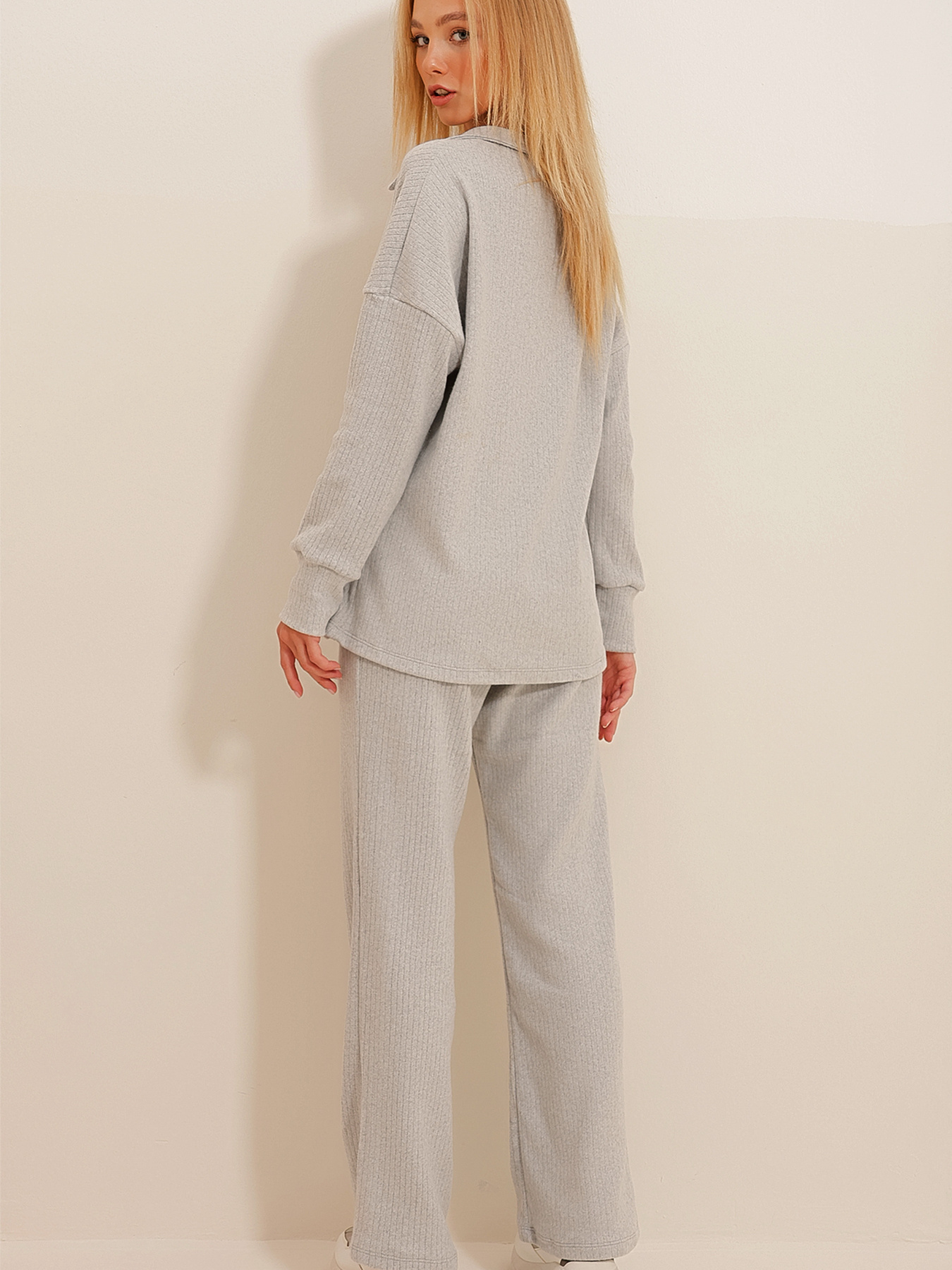 Повсякденний костюм Trend Alacati Stili модель ALC-796-001/Gri Повсякденний костюм Trend Alacati Stili модель ALC-796-001/Gri Фото