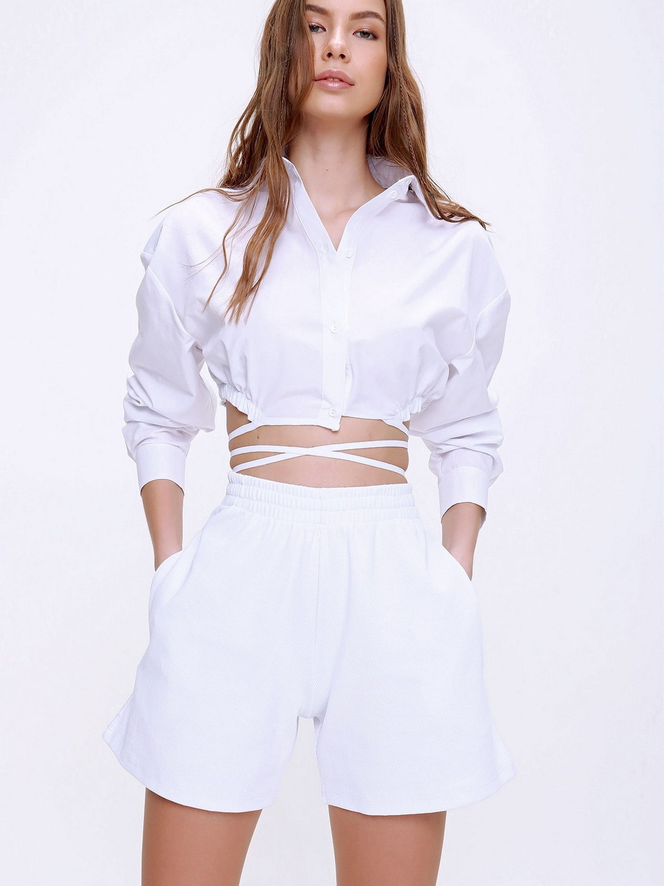 Повсякденні шорти Trend Alacati Stili модель ALC-X6028/Beyaz Фото