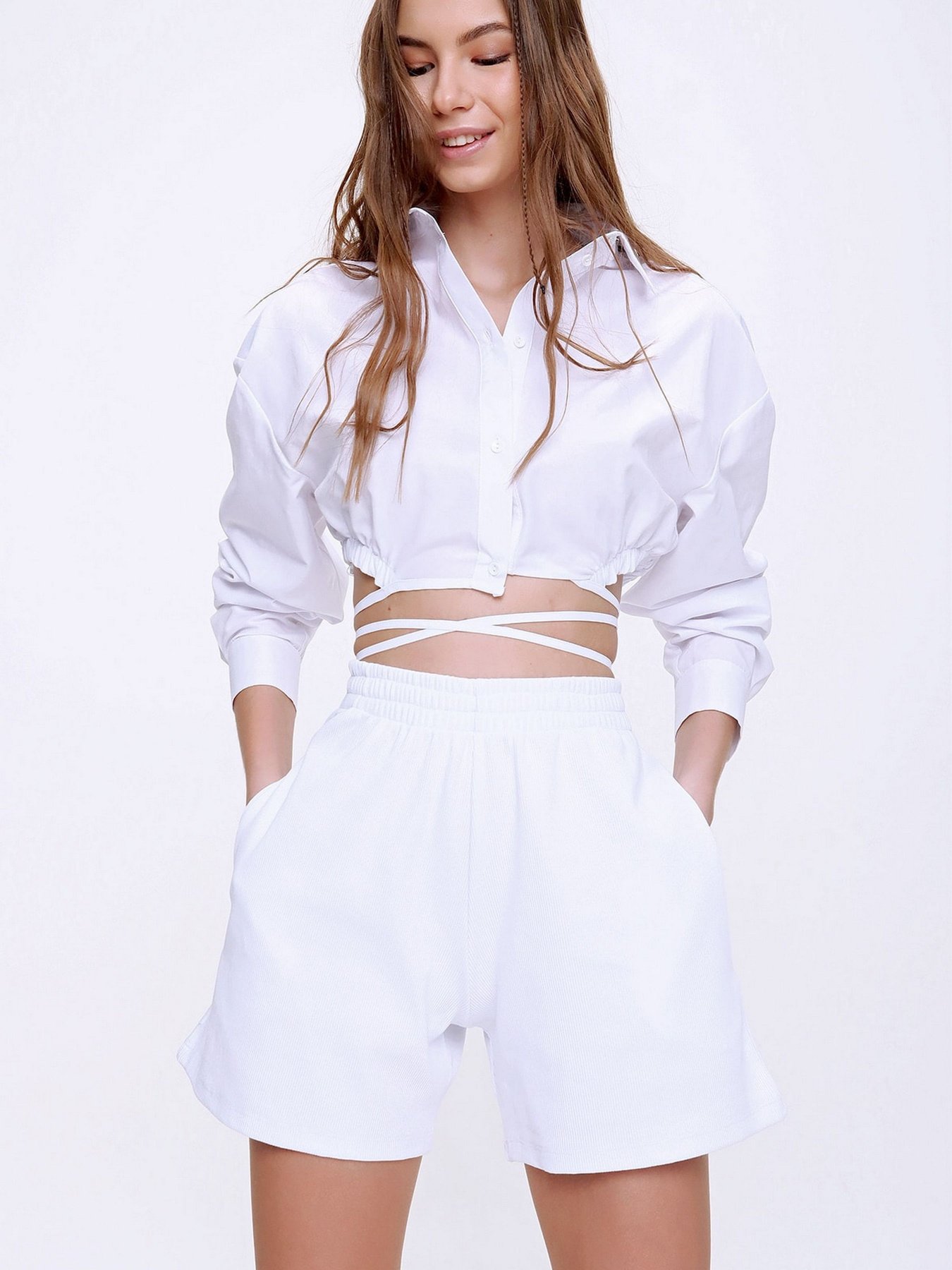 Повсякденні шорти Trend Alacati Stili модель ALC-X6028/Beyaz Фото