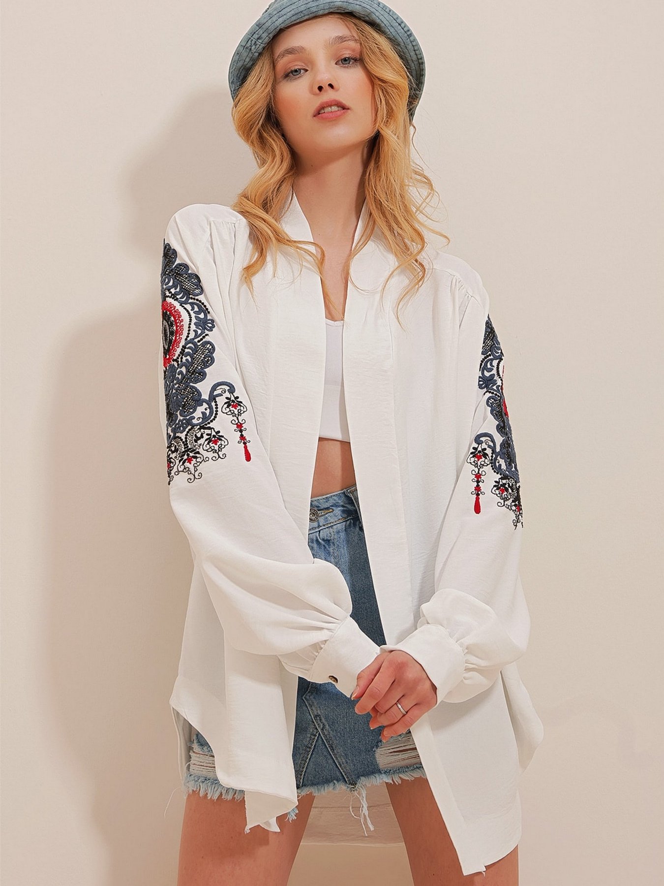 Рубашка Trend Alacati Stili модель ALC-X10026BEYAZ Фото