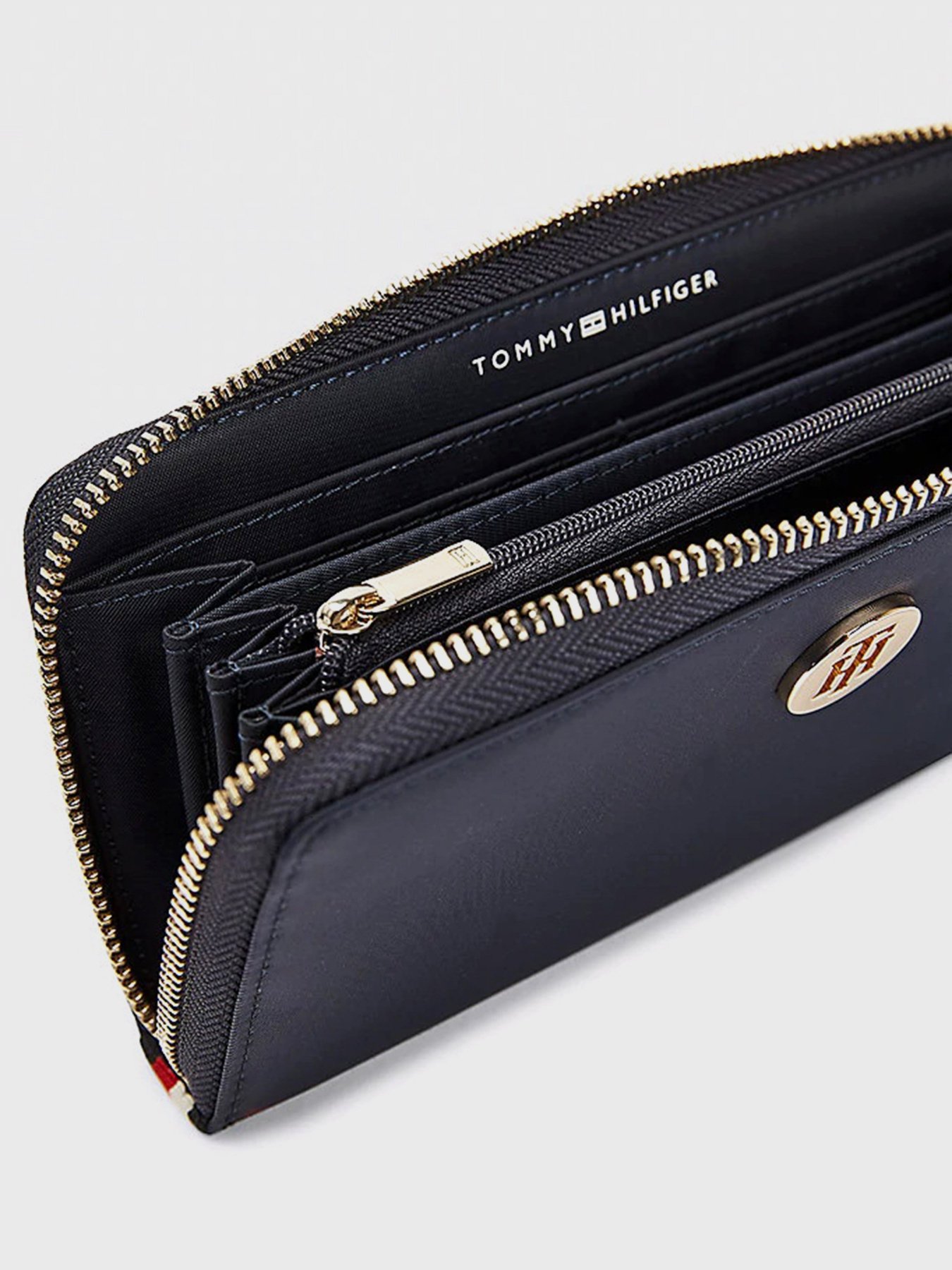 Кошелек Tommy Hilfiger модель AW0AW08897-CJM Фото