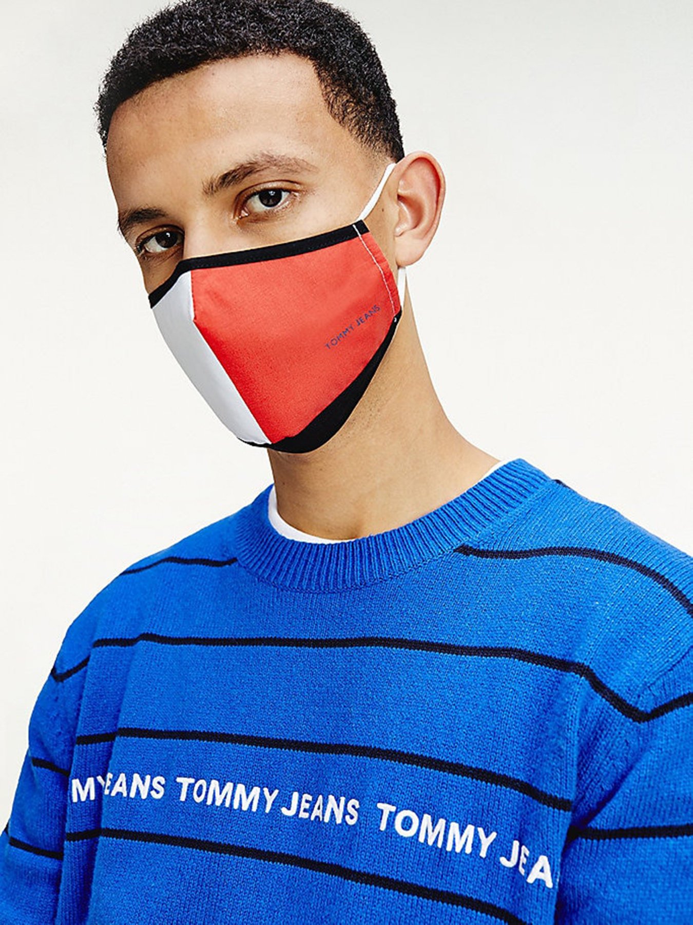 TOMMY JEANS Tommy Hilfiger модель AM0AM07485-0GY Фото