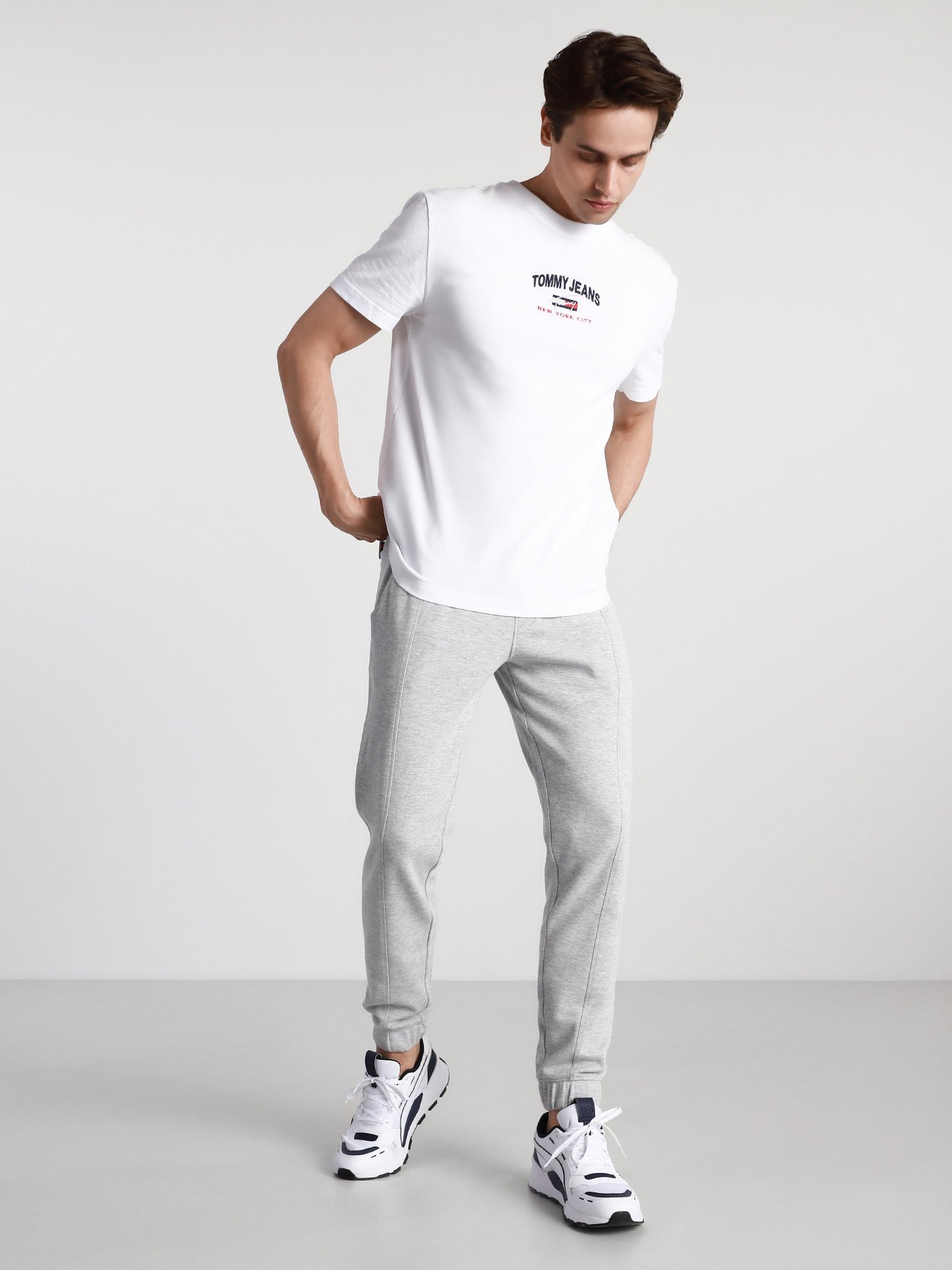 Штаны спортивные Tommy Hilfiger Scanton модель DM0DM10605-P01 Фото