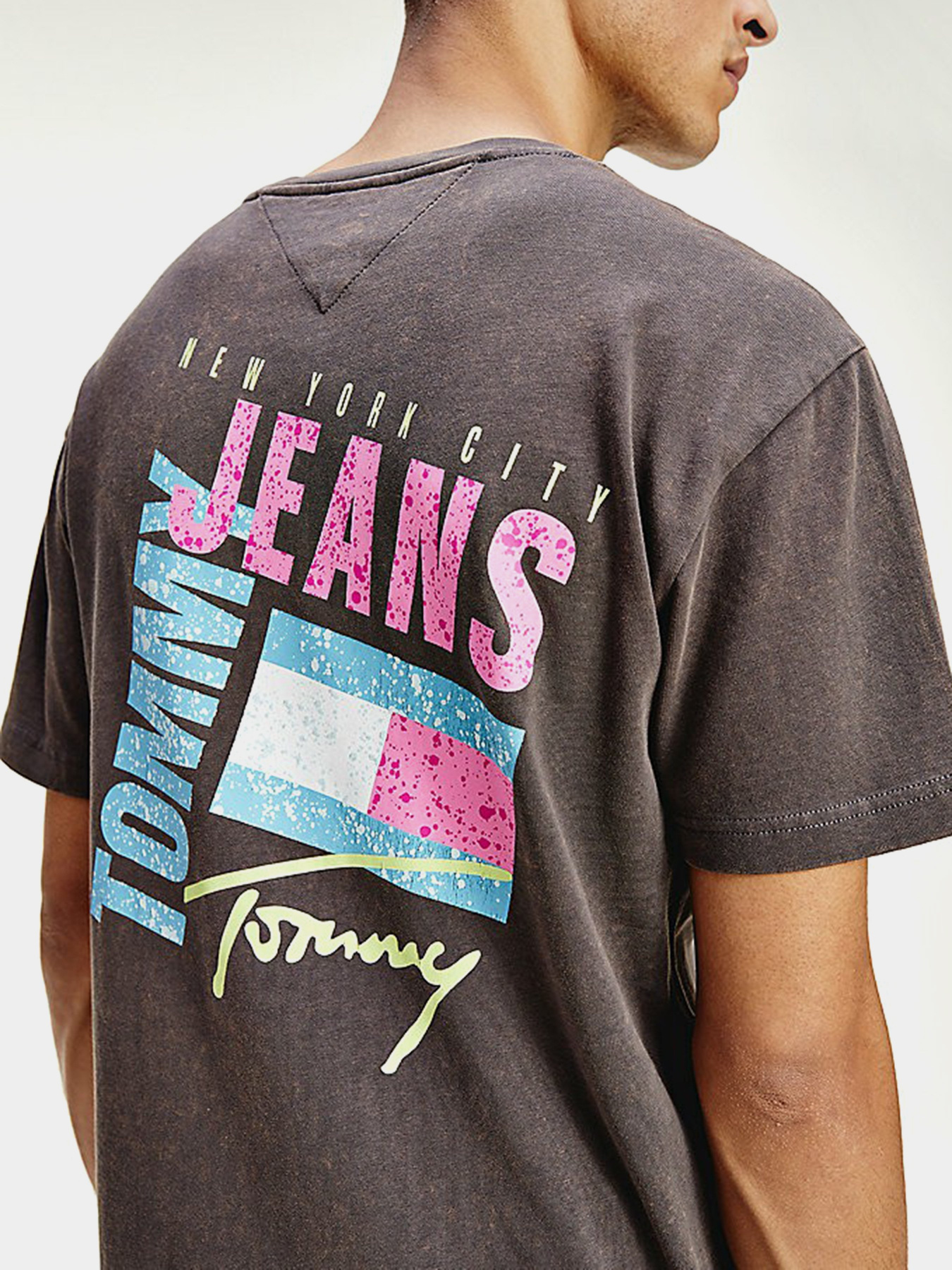 Футболки и поло Tommy Hilfiger модель DM0DM10619-BDS Футболки и поло Tommy Hilfiger модель DM0DM10619-BDS Фото