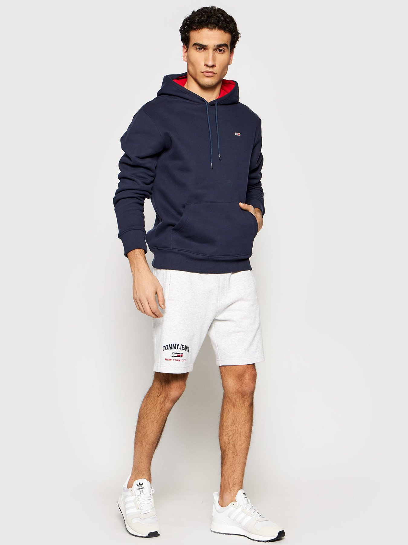 Шорты Tommy Hilfiger модель DM0DM10741-PJ4 Фото