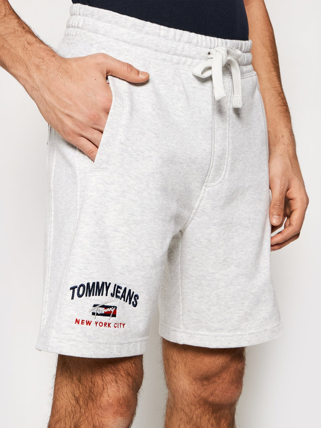 Шорты Tommy Hilfiger модель DM0DM10741-PJ4 Фото