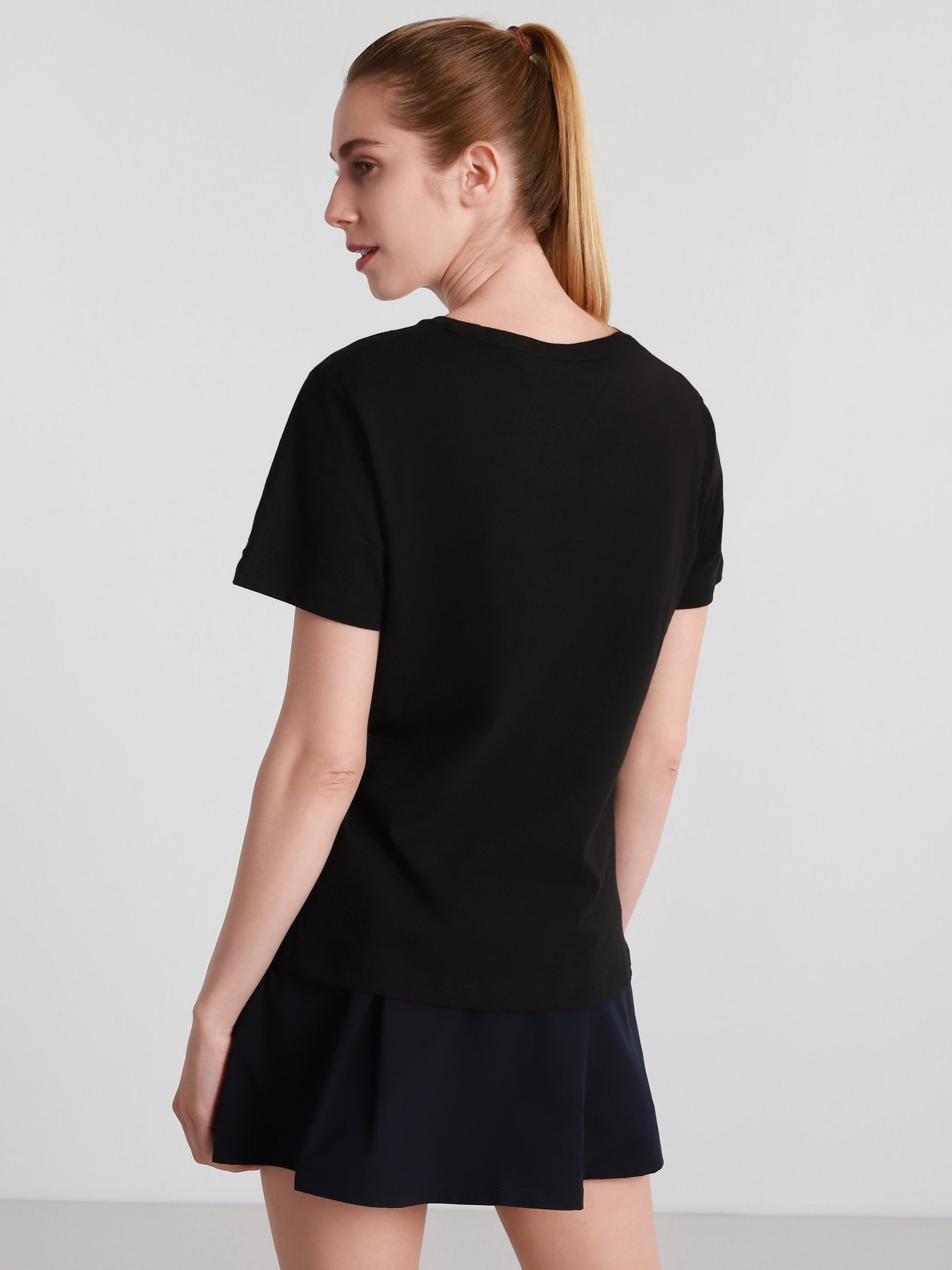 Футболки и поло Tommy Hilfiger модель DW0DW09818-BDS Фото