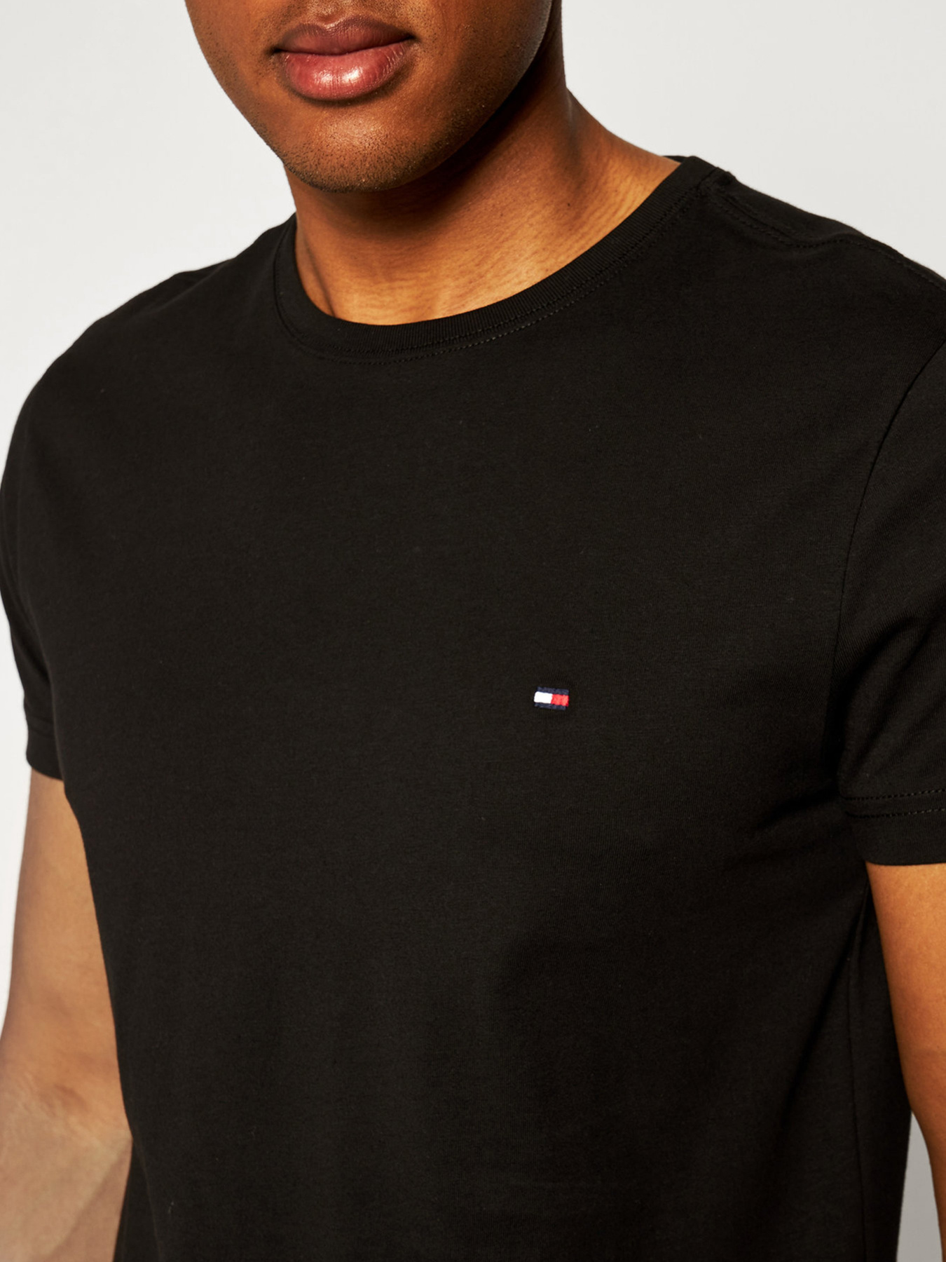 Футболки и поло Tommy Hilfiger модель MW0MW13344-BDS Фото