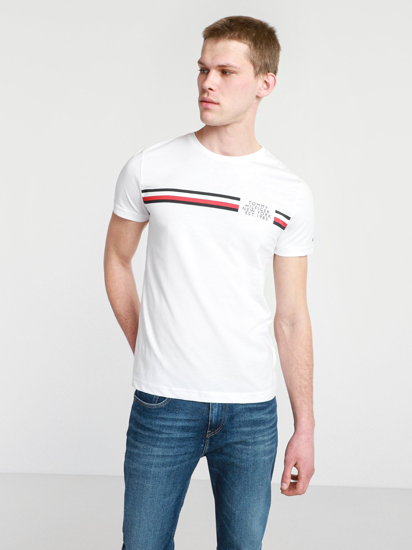 Футболки и поло Tommy Hilfiger модель MW0MW16592-YBR Фото