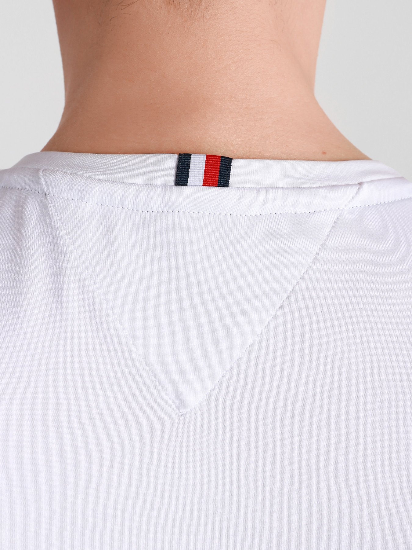 Майка для дому Tommy Hilfiger ESSENTIAL модель MW0MW17229-YBR Фото