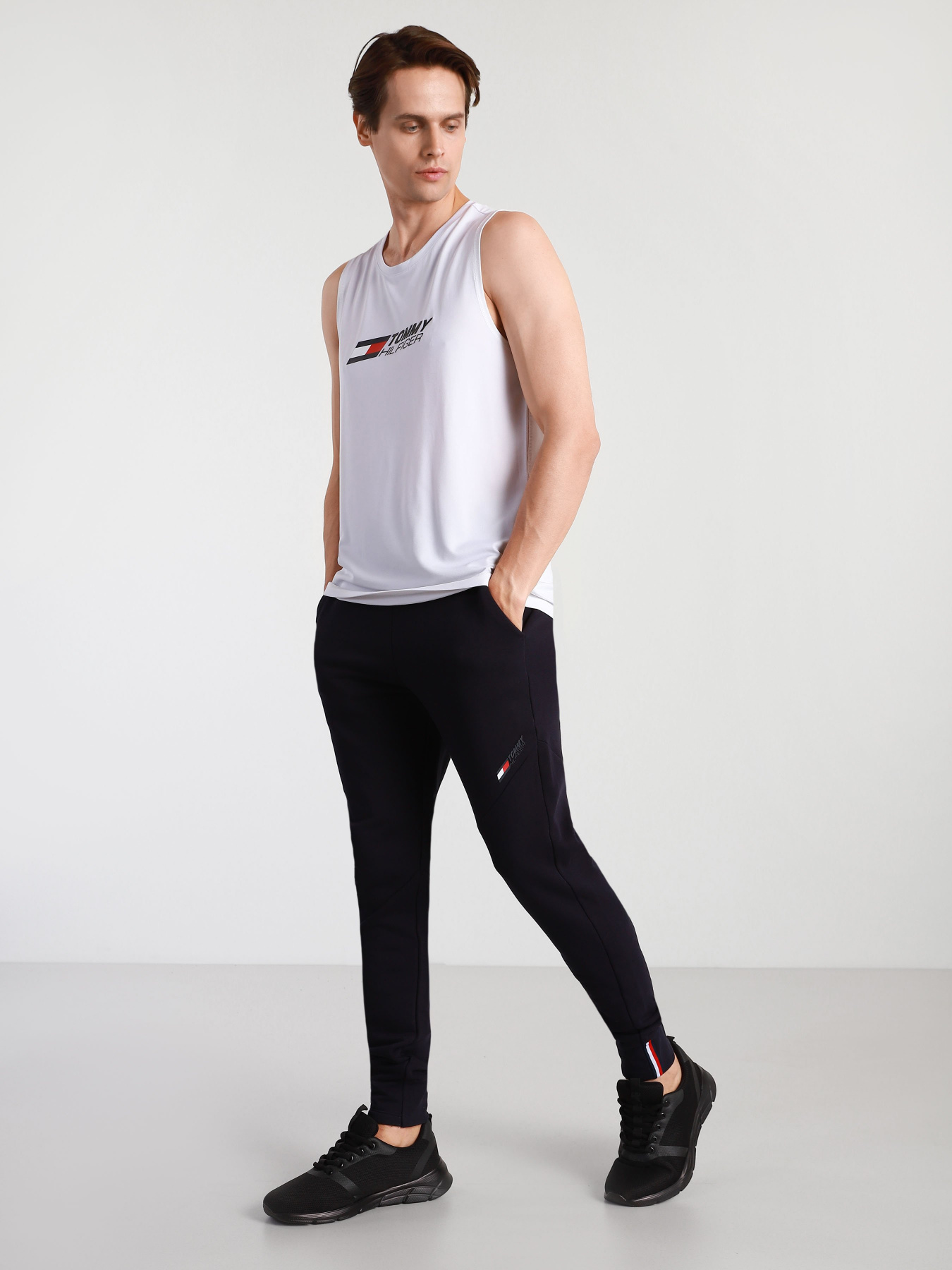 Штаны спортивные Tommy Hilfiger Cool модель MW0MW17238-DW5 Фото