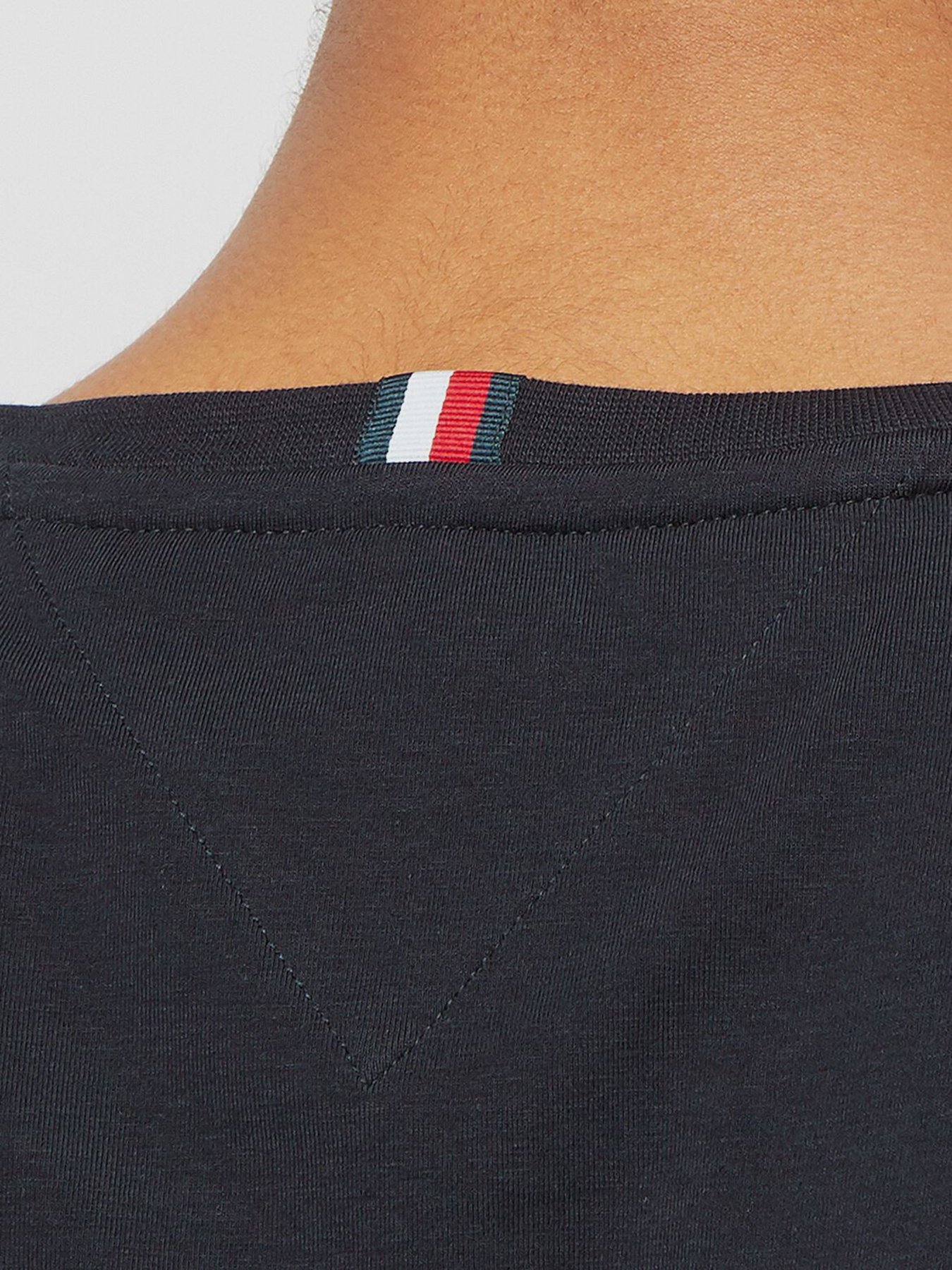 Футболки и поло Tommy Hilfiger модель MW0MW17281-YBR Фото