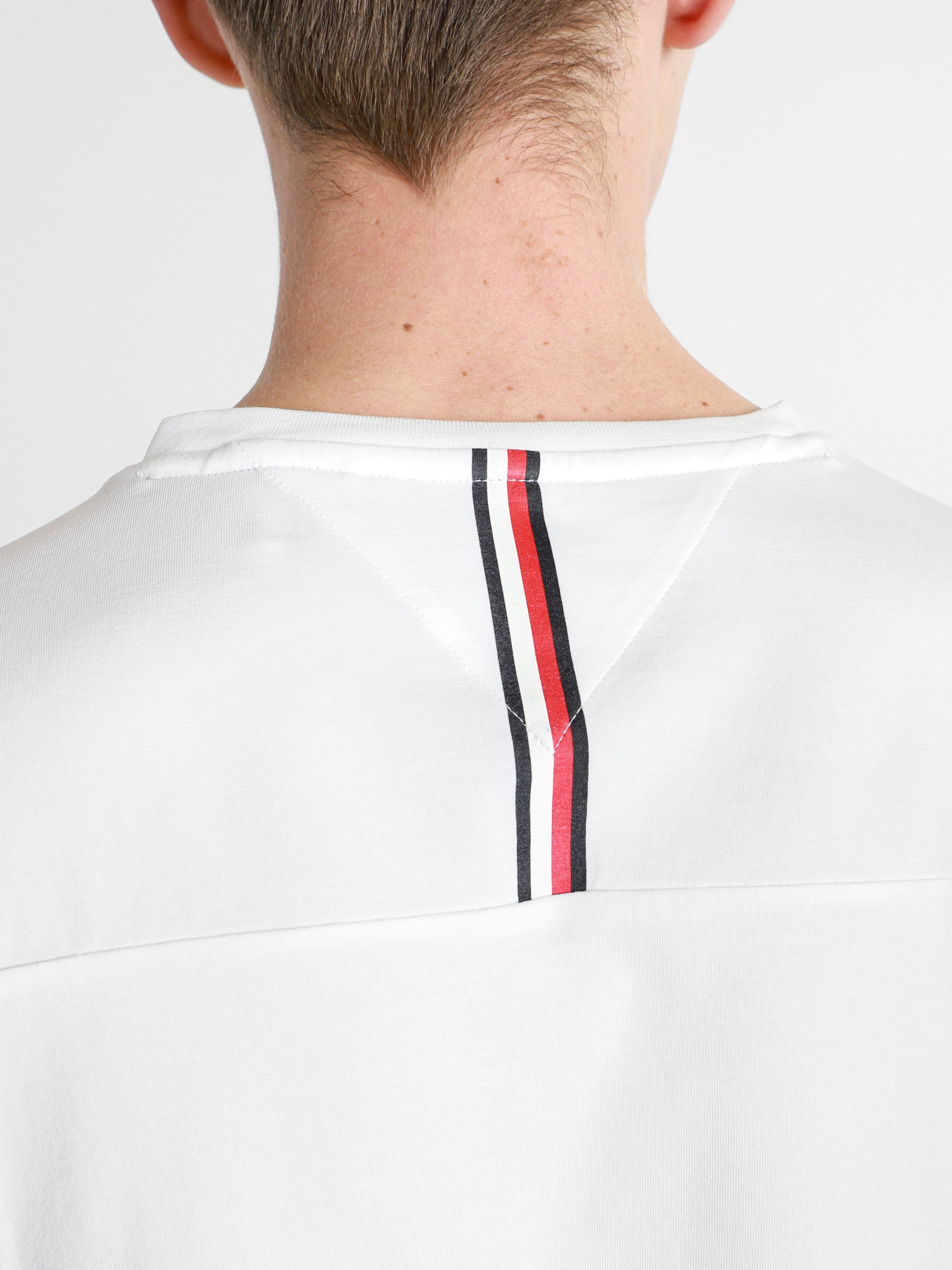 Футболки и поло Tommy Hilfiger модель MW0MW17373-YBR Фото