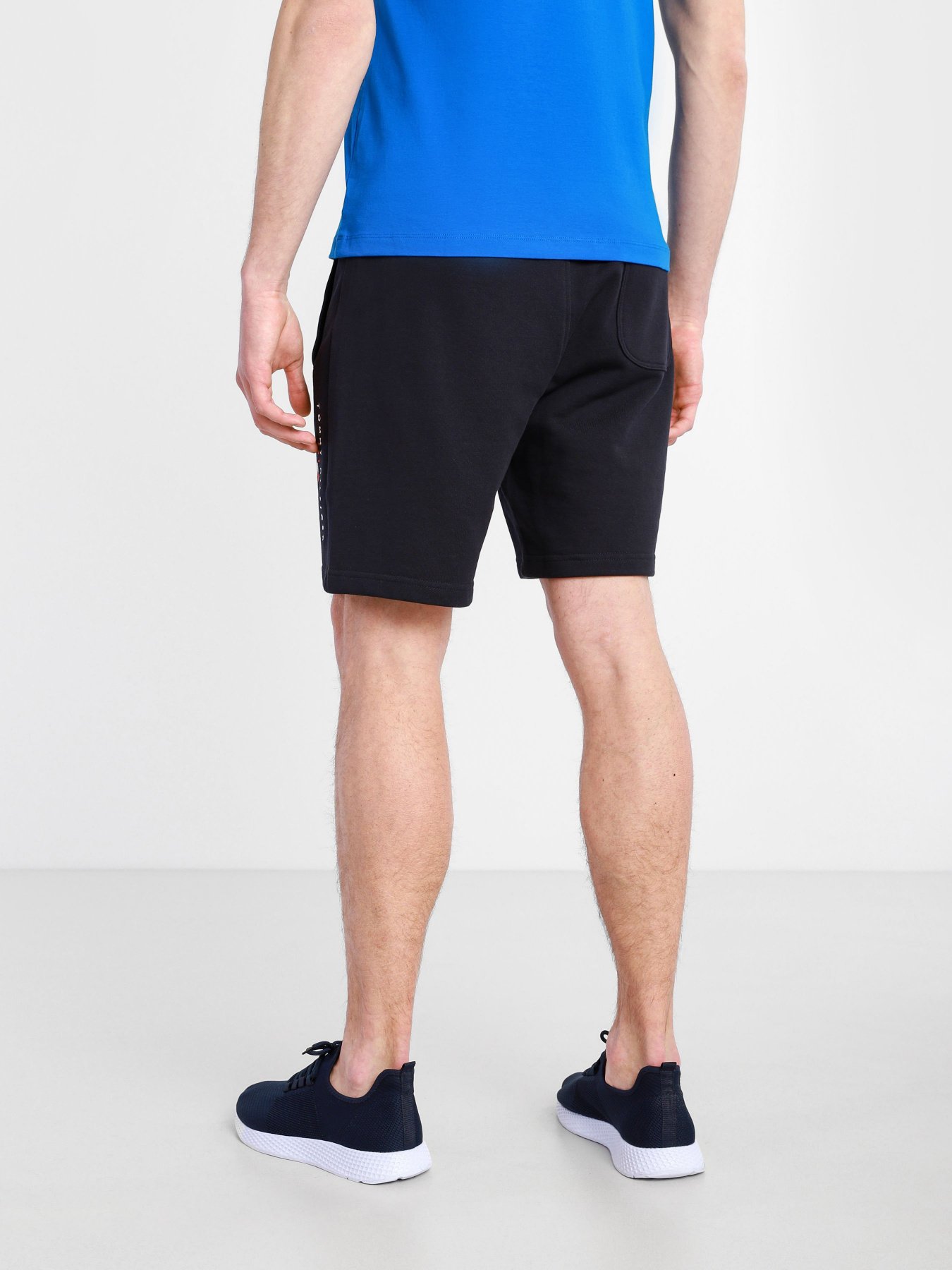 Шорты Tommy Hilfiger модель MW0MW17401-DW5 Фото