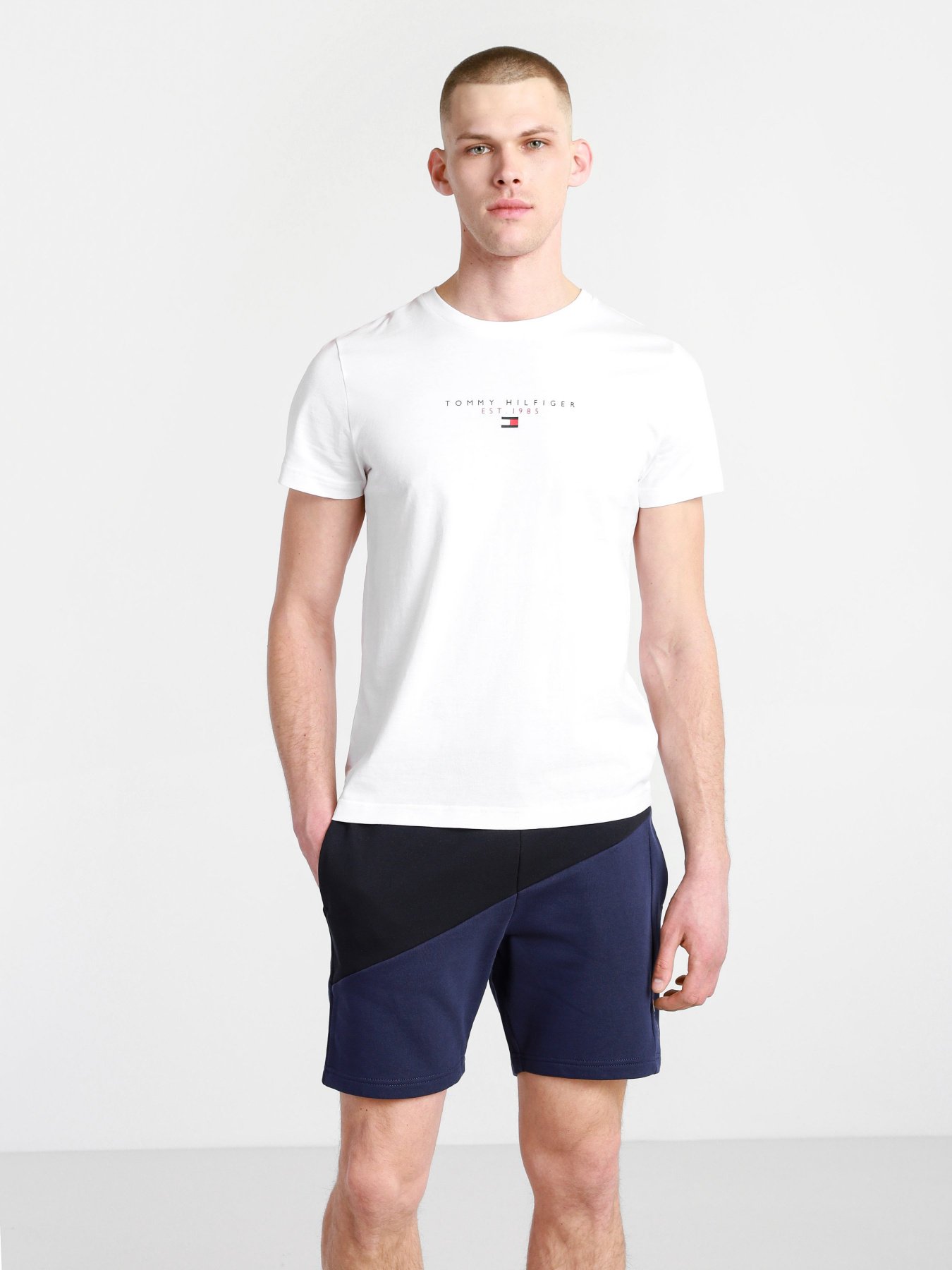 Футболки и поло Tommy Hilfiger модель MW0MW17676-YBR Фото