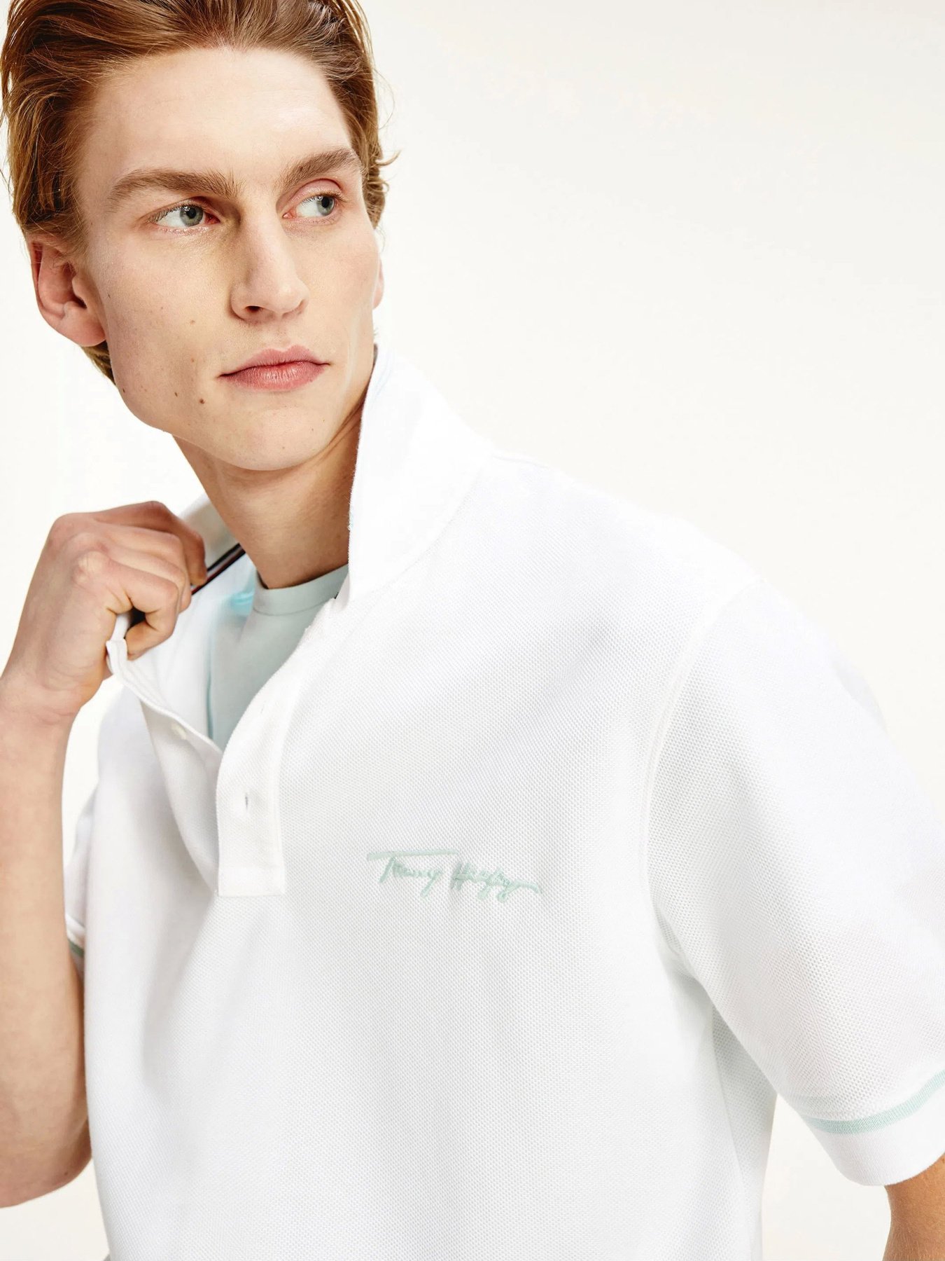 Поло Tommy Hilfiger модель MW0MW17806-YBR Фото