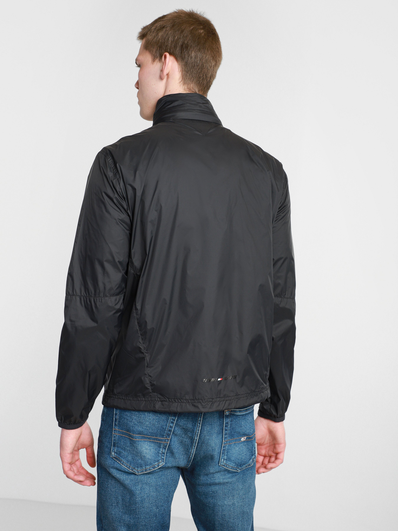 Ветровка Tommy Hilfiger модель MW0MW18395-BDS Фото