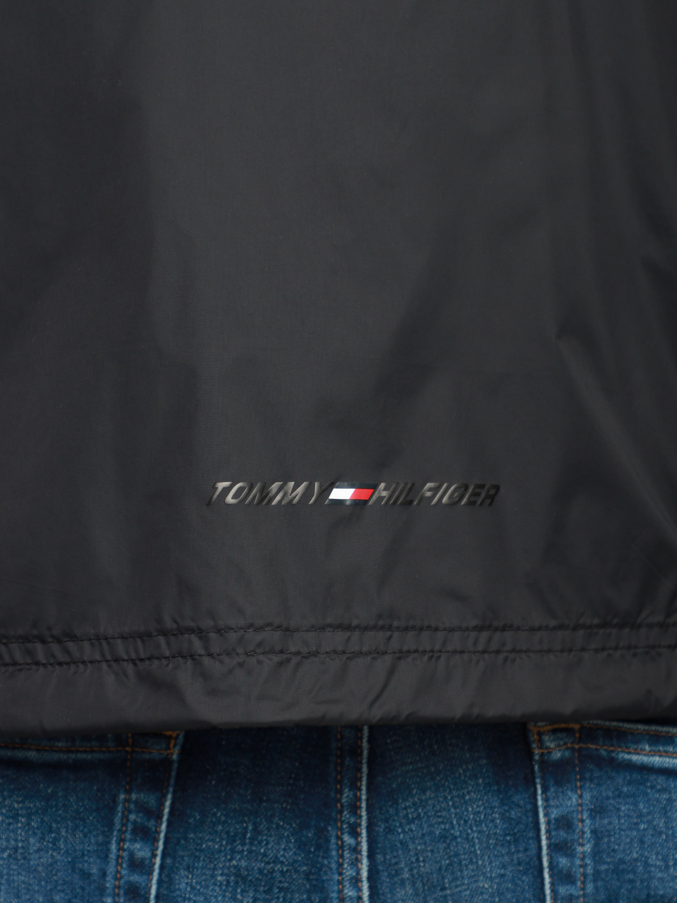 Ветровка Tommy Hilfiger модель MW0MW18395-BDS Фото