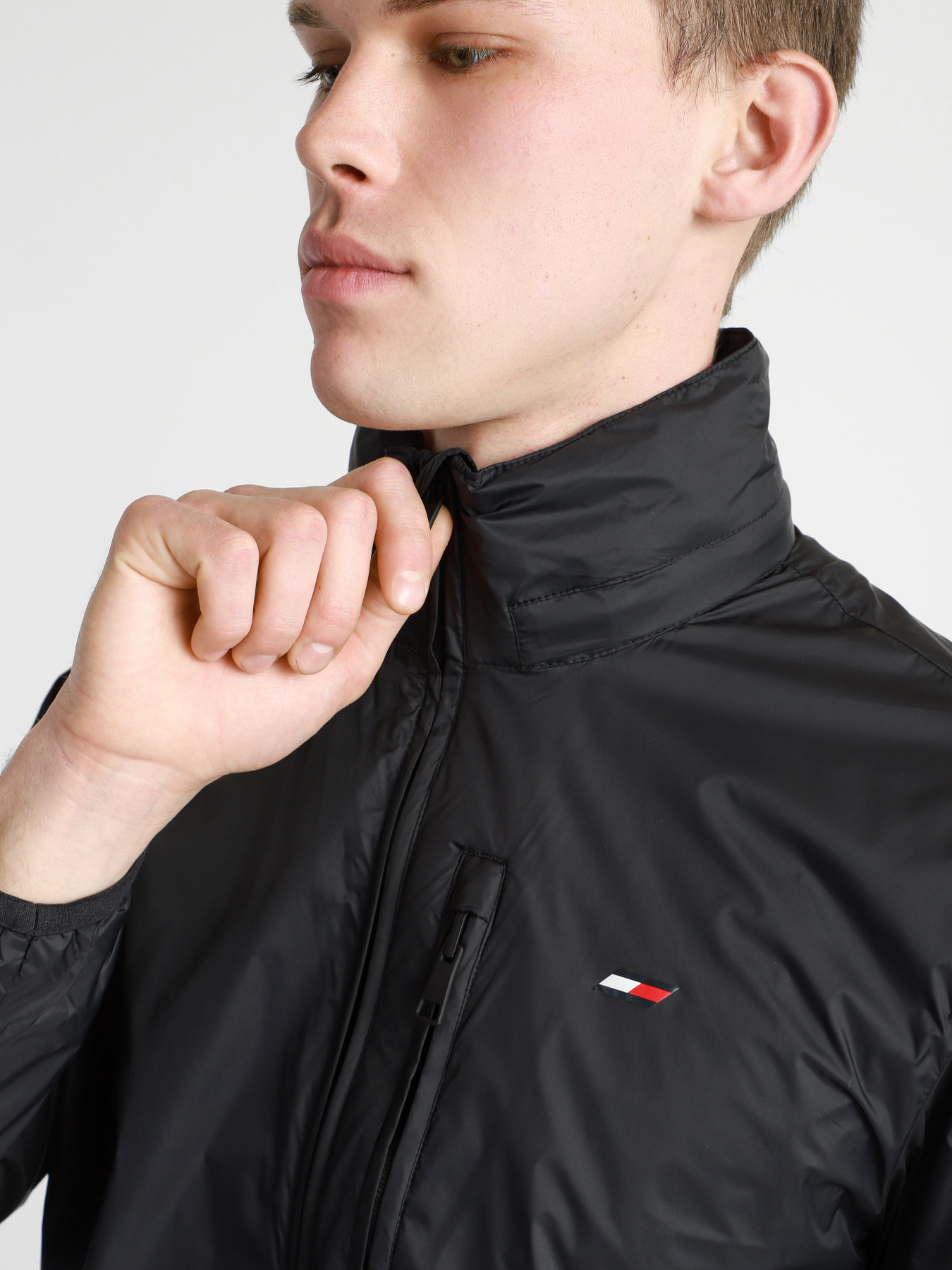 Вітровка Tommy Hilfiger модель MW0MW18395-BDS Фото