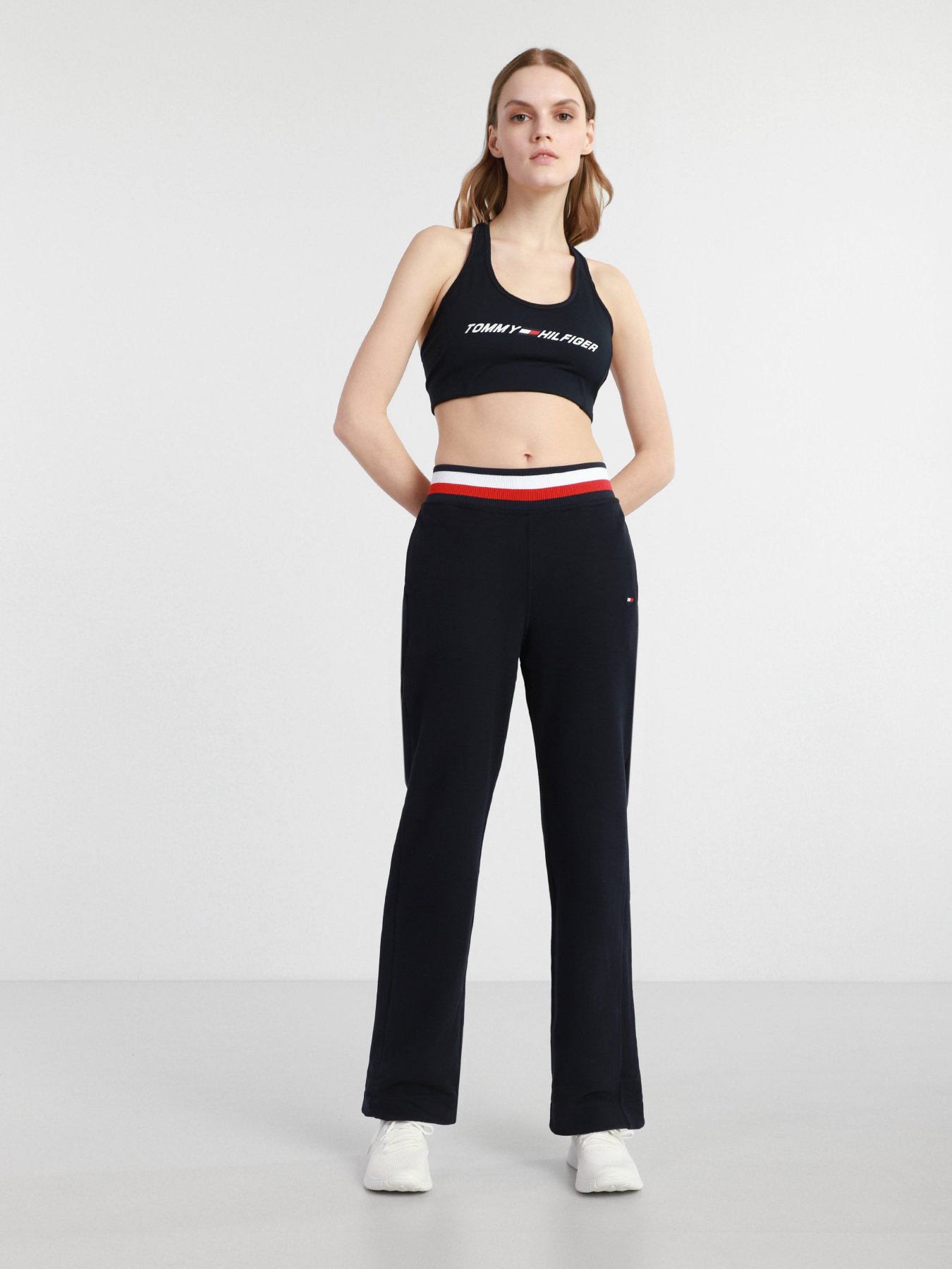 Штаны спортивные Tommy Hilfiger SIGNATURE BIO COOL модель S10S100932-DW5 Фото