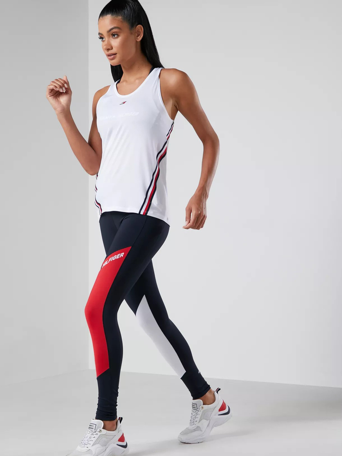 Майка для дому Tommy Hilfiger ESSENTIAL модель S10S100961-YCF Майка для дому Tommy Hilfiger ESSENTIAL модель S10S100961-YCF Фото