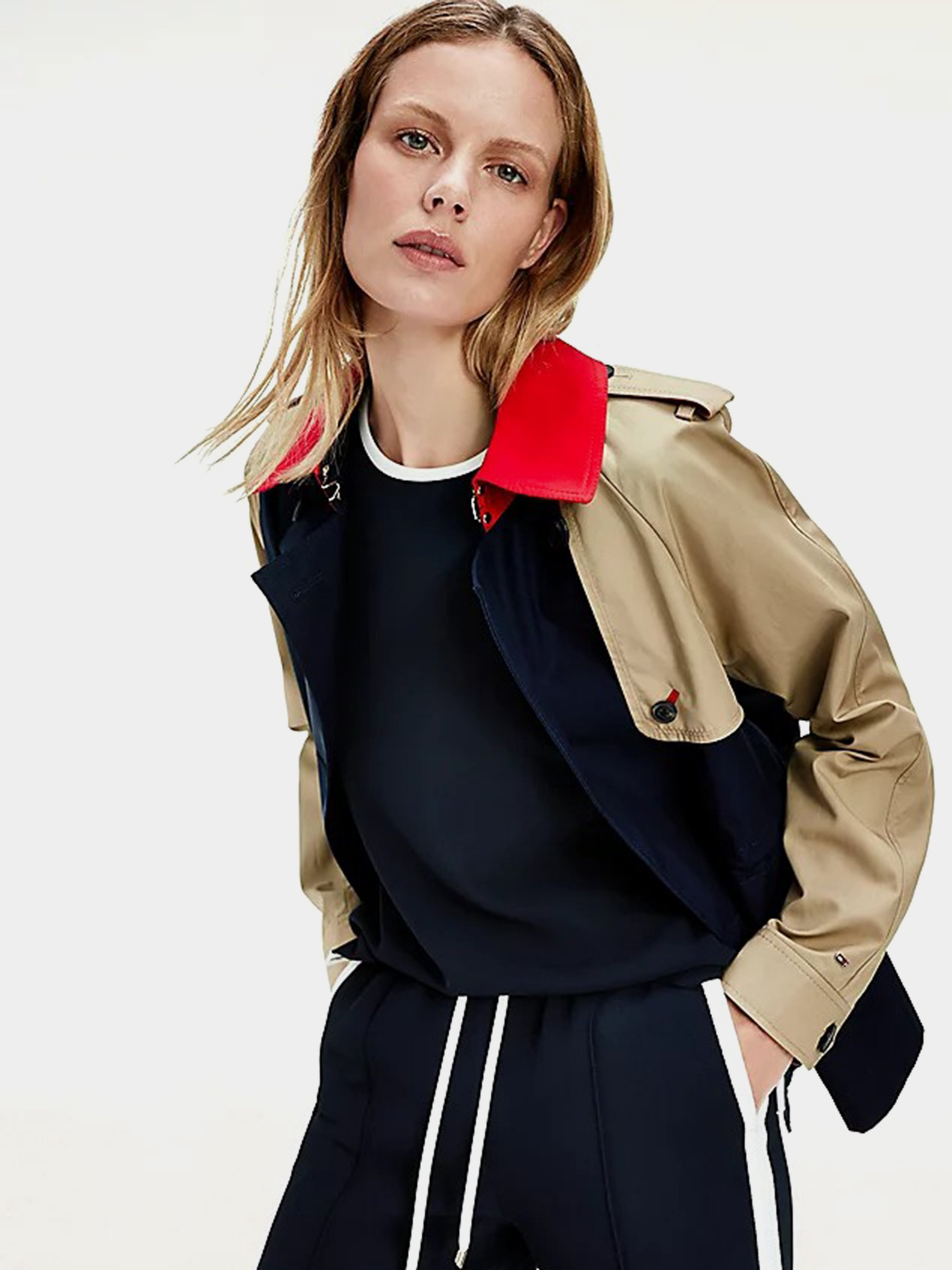 Спортивні штани Tommy Hilfiger CREPE модель WW0WW30672-0YD Спортивні штани Tommy Hilfiger CREPE модель WW0WW30672-0YD Фото