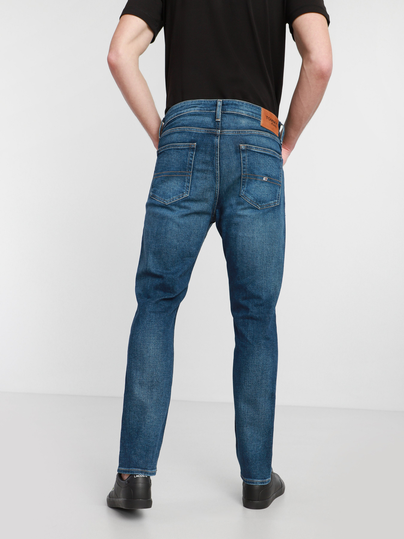 Джинси Tommy Hilfiger Модель DM0DM09876-1BK Фото