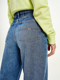 Джинсы Tommy Hilfiger Mom модель DW0DW09599-1A5 Фото