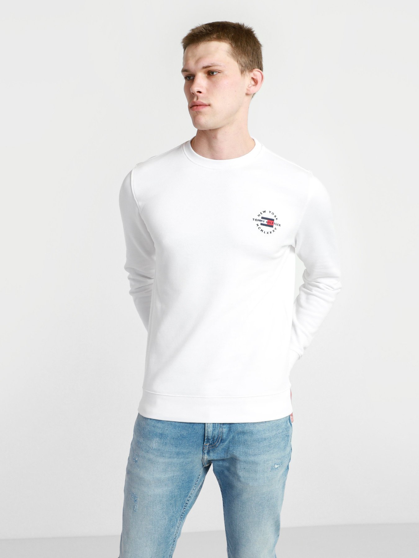 Свитшот Tommy Hilfiger модель MW0MW18369-YBR Фото