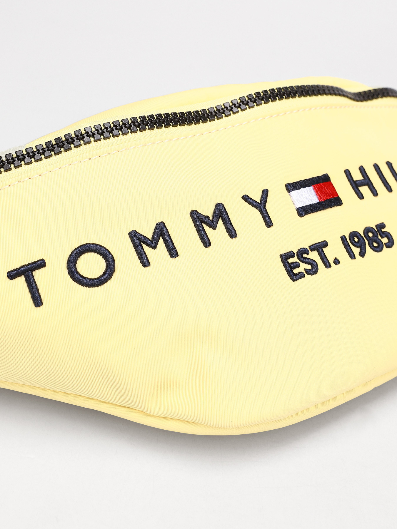 Поясная сумка Tommy Hilfiger модель AM0AM07206-ZFF Фото