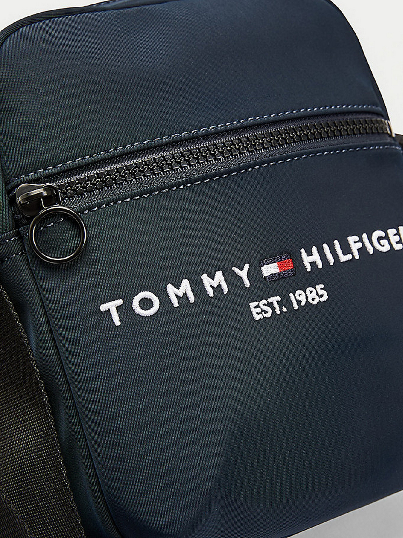Мессенджер Tommy Hilfiger модель AM0AM07229-DW5 Фото
