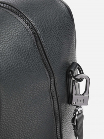 Сумка Tommy Hilfiger Essential Pu Weekender модель AM0AM07241-BDS Сумка Tommy Hilfiger Essential Pu Weekender модель AM0AM07241-BDS Фото