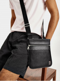 Мессенджер Tommy Hilfiger модель AM0AM07246-BDS Фото