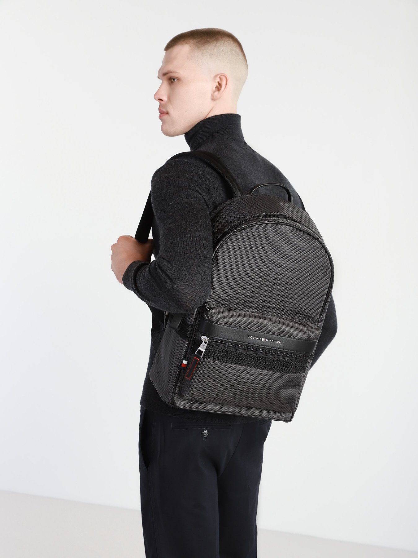 Рюкзаки Tommy Hilfiger модель AM0AM07261-PQ8 Фото