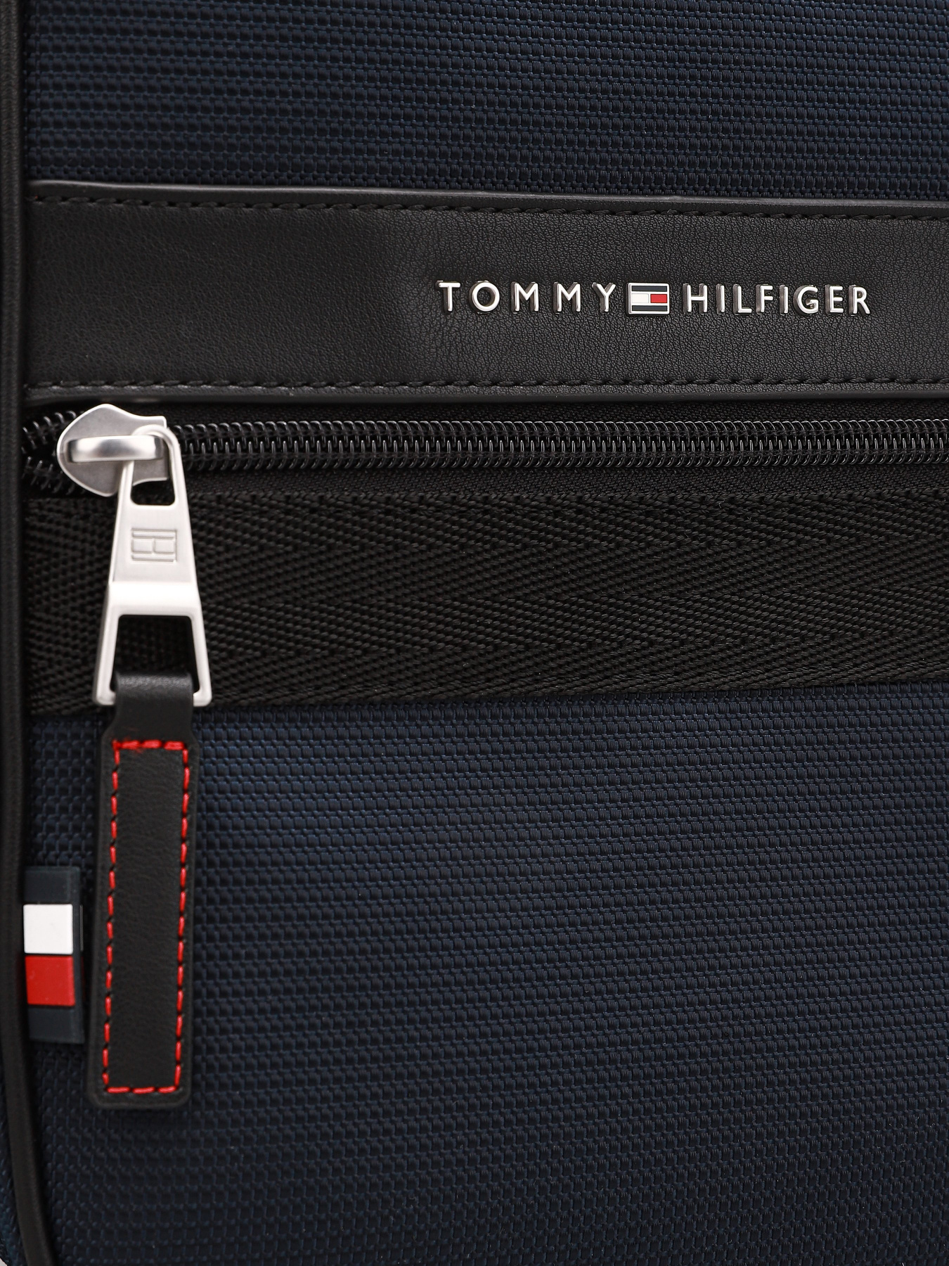 Мессенджер Tommy Hilfiger модель AM0AM07264-DW5 Фото