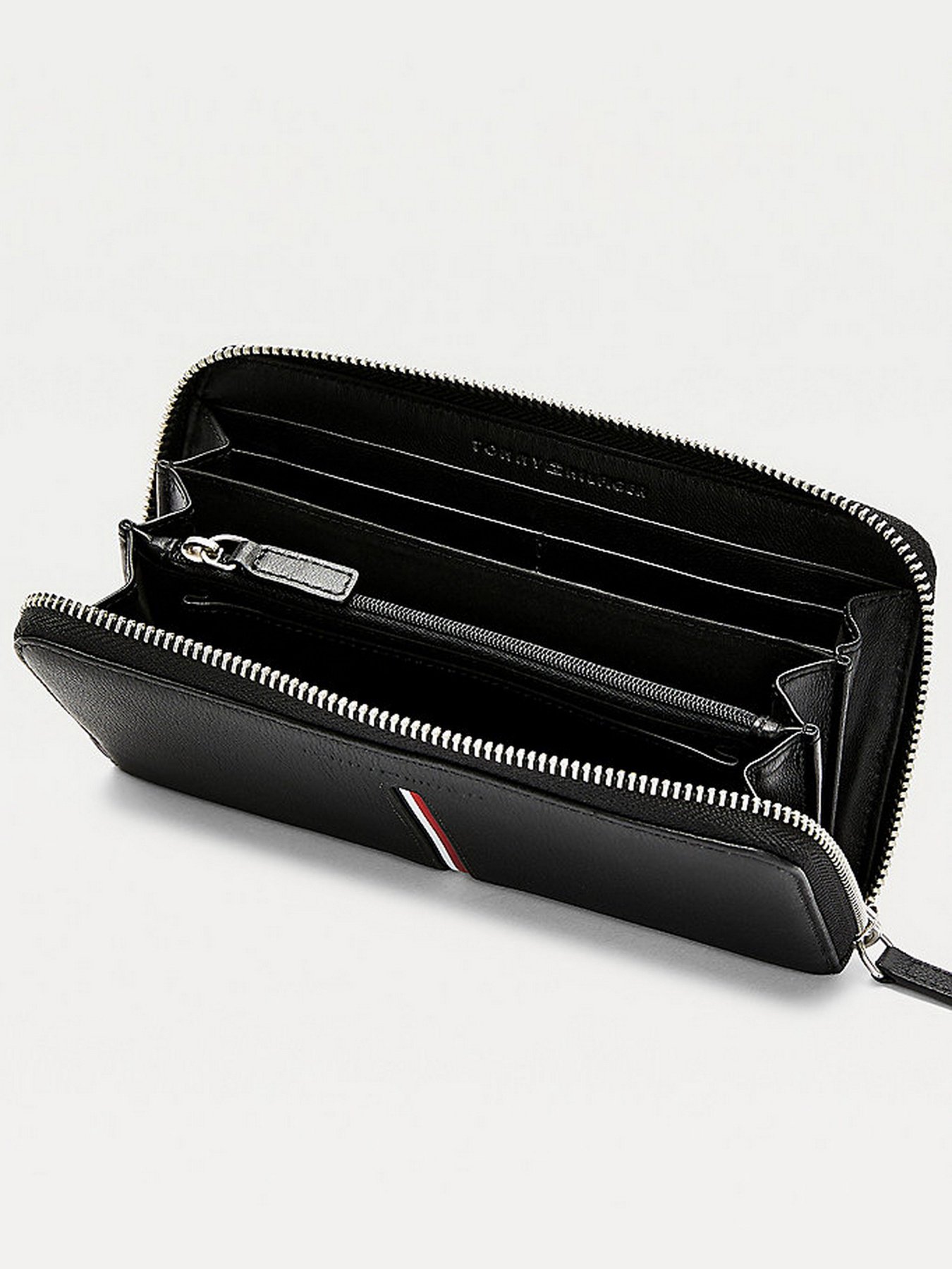 Кошелек Tommy Hilfiger DOWNTOWN модель AM0AM07307-BDS Фото