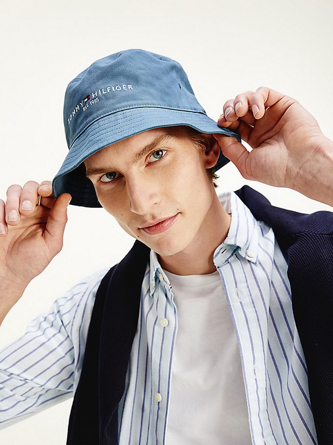 Панама Tommy Hilfiger ESTABLISHED модель AM0AM07354-DY8 Фото