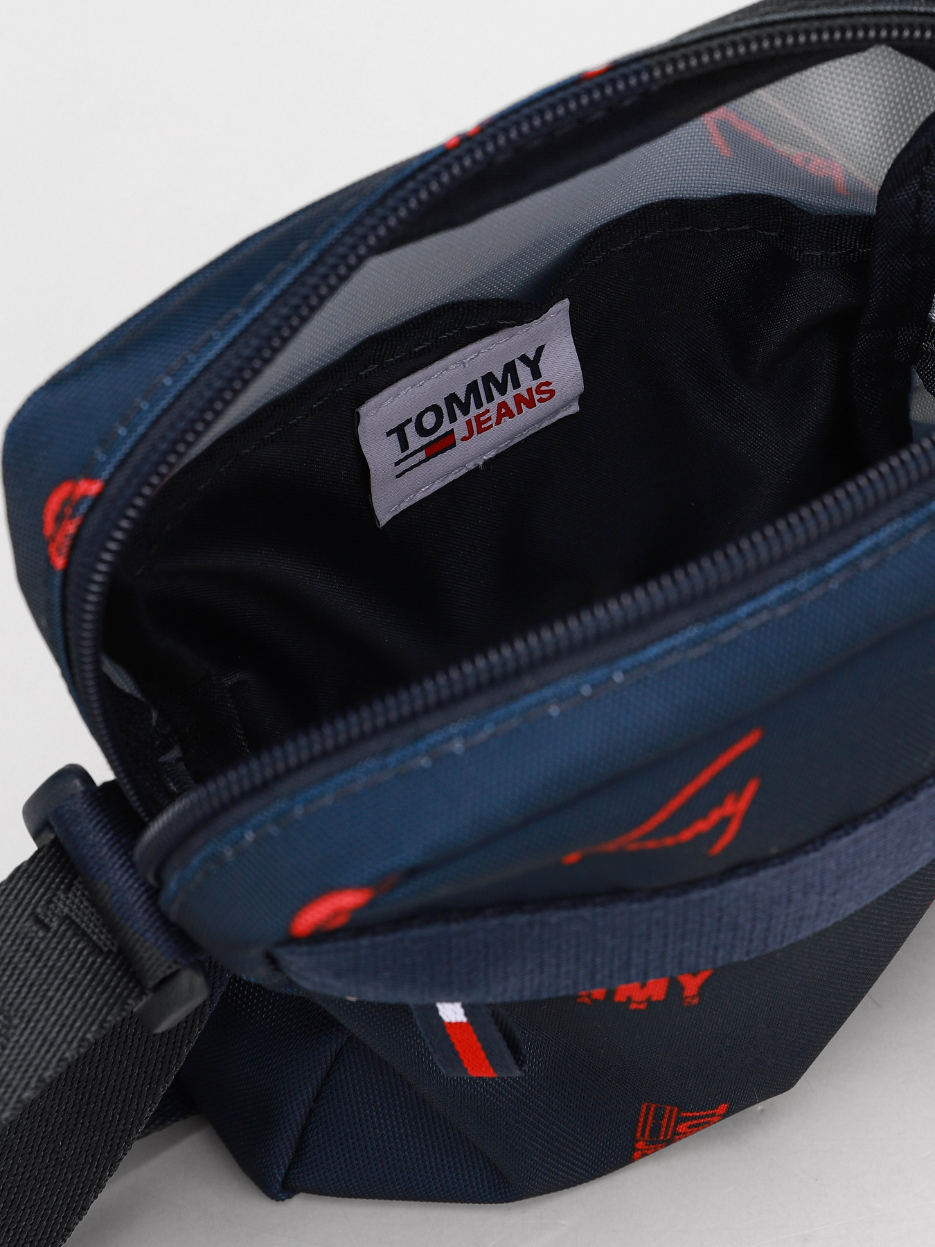 Мессенджер Tommy Hilfiger модель AM0AM07393-0GY Фото