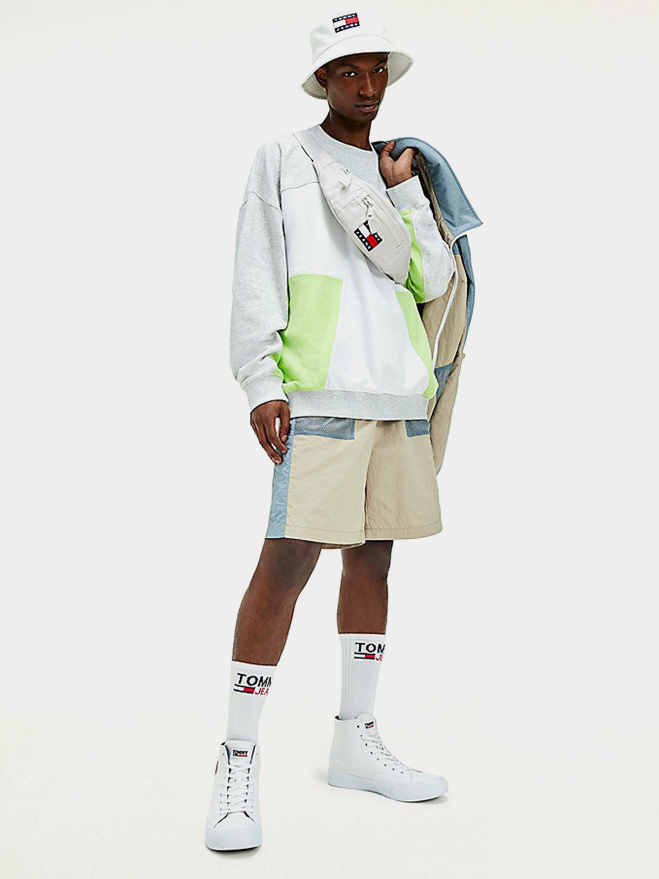 Поясна сумка Tommy Hilfiger модель AM0AM07404-0G0 Фото