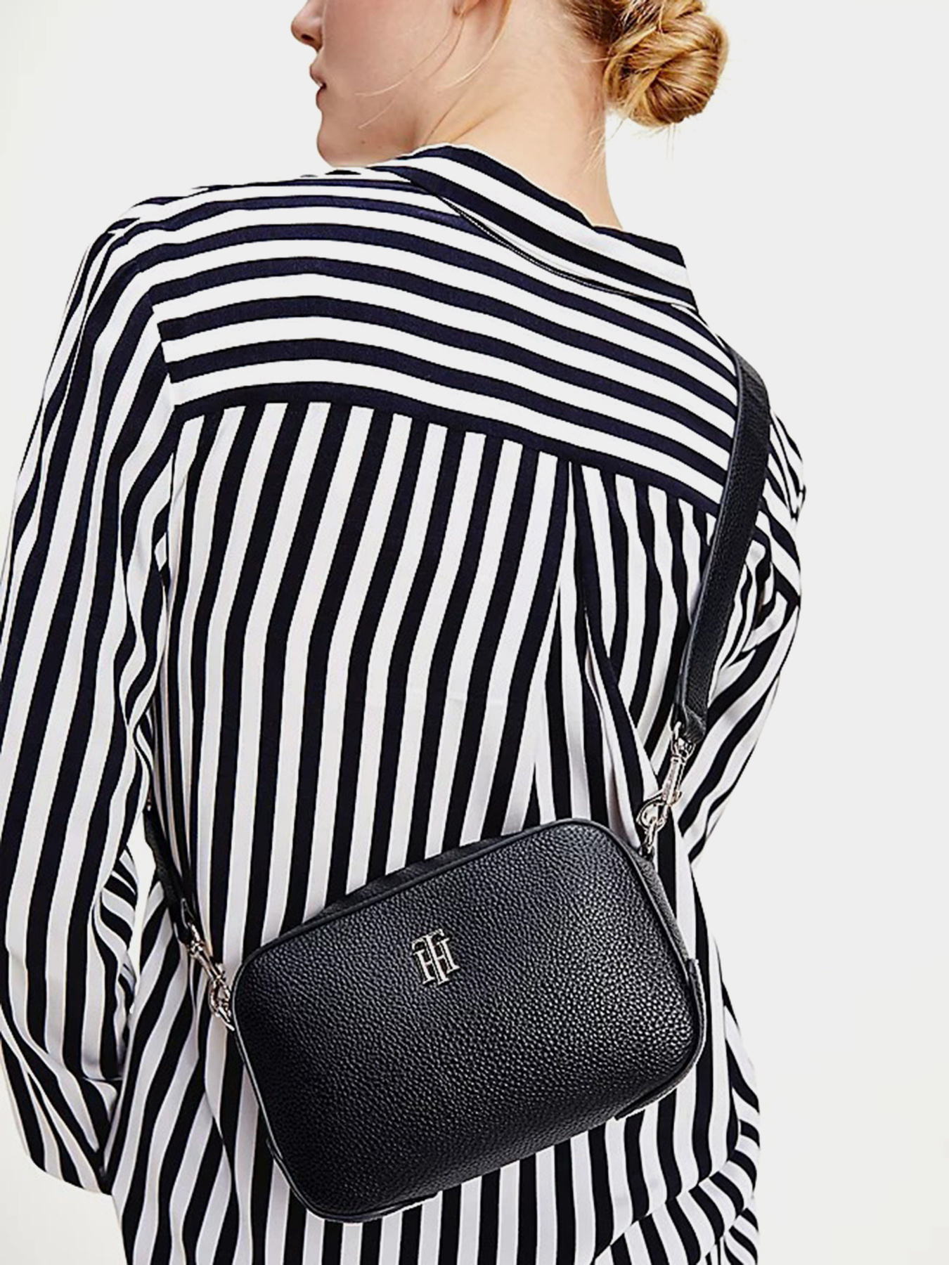 Кросс-боди Tommy Hilfiger модель AW0AW09688-DW5 Фото