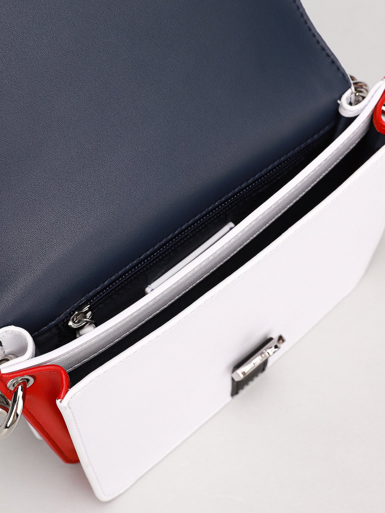 Кросс-боди Tommy Hilfiger модель AW0AW09720-0GY Фото