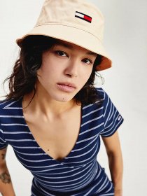 Панама Tommy Hilfiger модель AW0AW09760-AA8 Фото