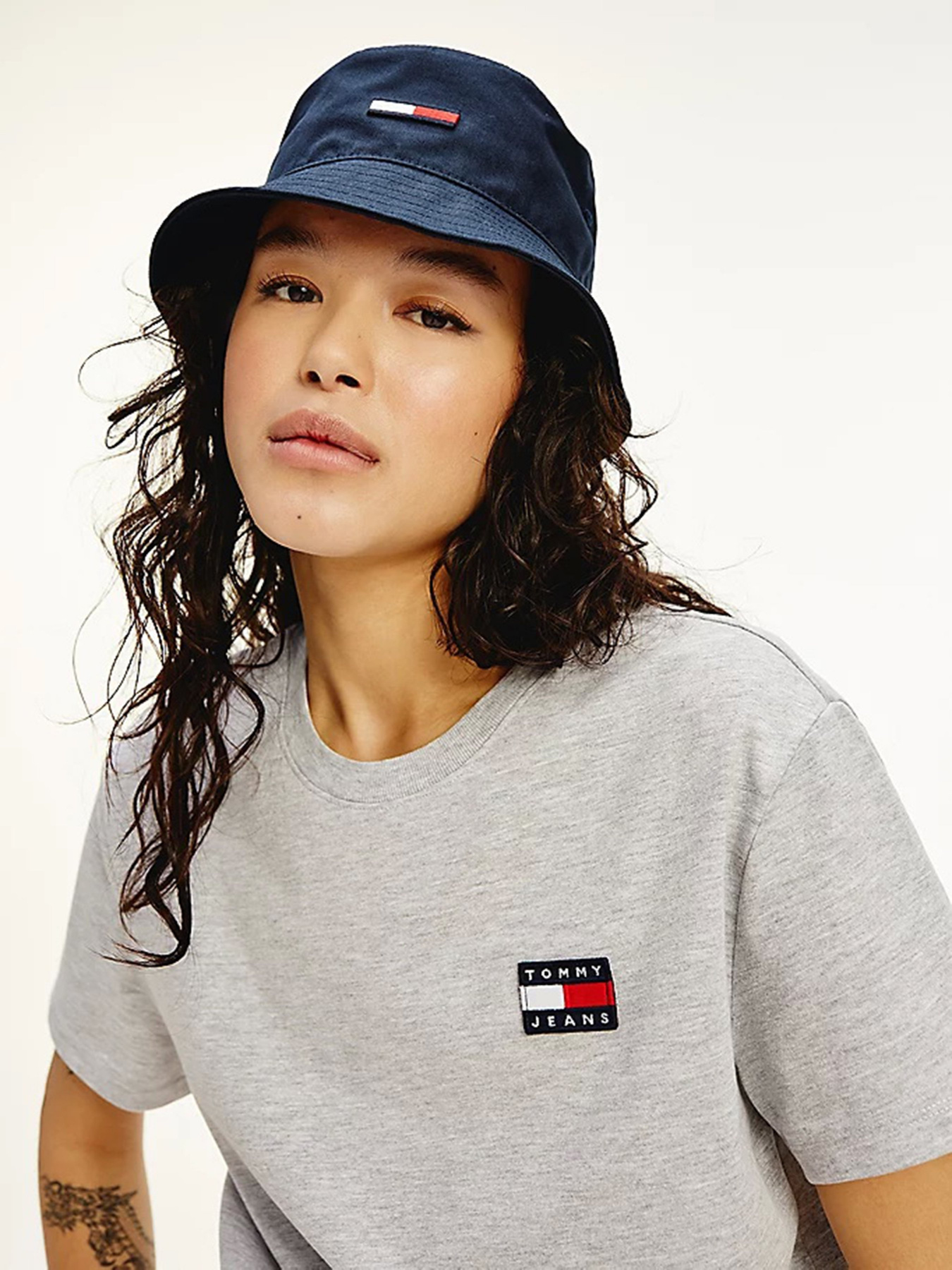 Панама Tommy Hilfiger модель AW0AW09760-C87 Фото