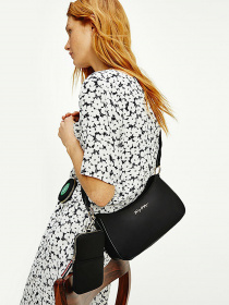 Крос-боді Tommy Hilfiger модель AW0AW09938-BDS Фото