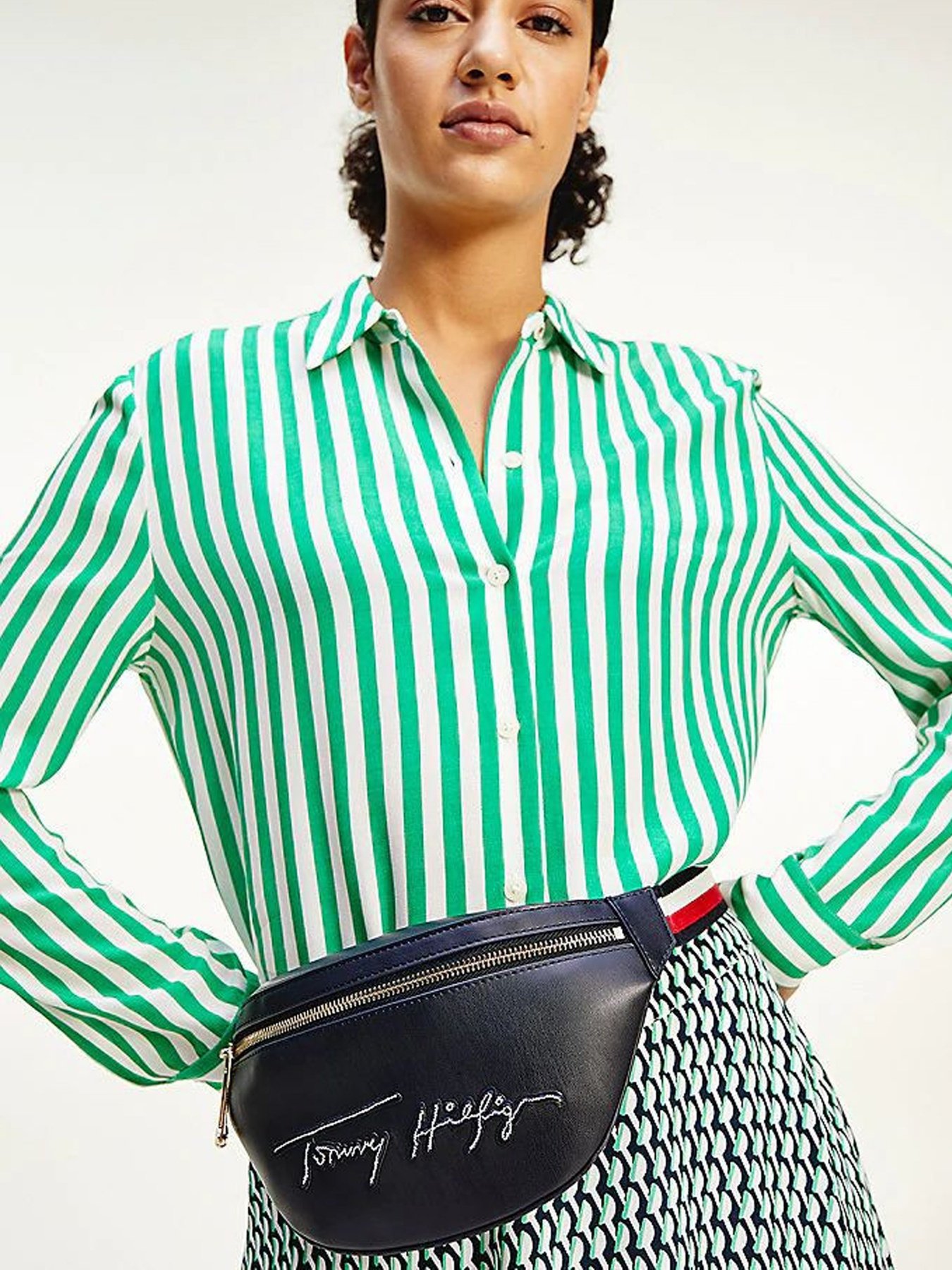 Кросс-боди Tommy Hilfiger модель AW0AW09958-DW5 Фото